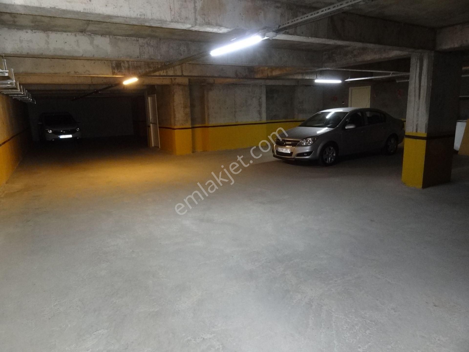Bostancı Merkez Kombili Ebeveynli Balkonlu Sıfır Fırsat Satılık Daire 3+1,140m2 - Görsel 32