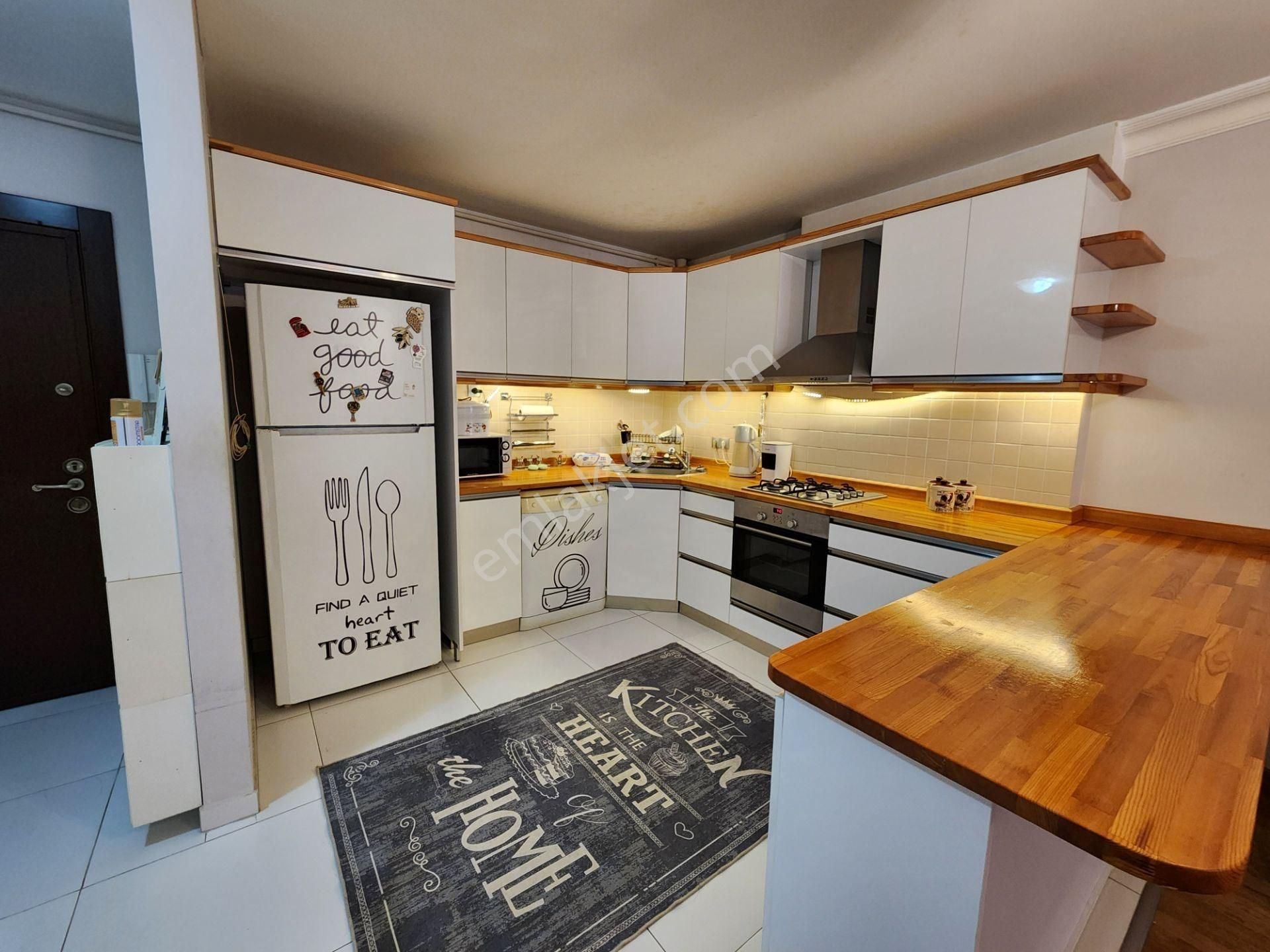 Pendik Yayalar Martan Residence 'da Büyük Tip 1+1 Satılık Daire - Görsel 9