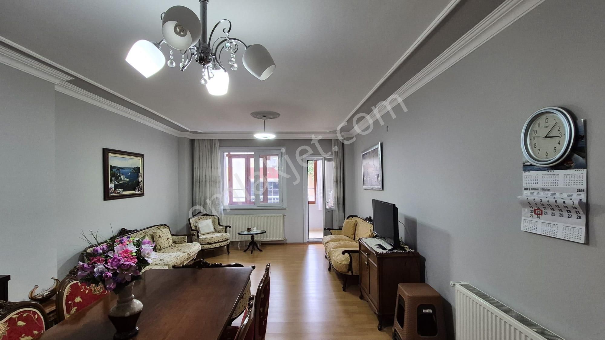 Çekmeköy Mehmet Akif Mah Satılık 3+1 Daire - Görsel 2