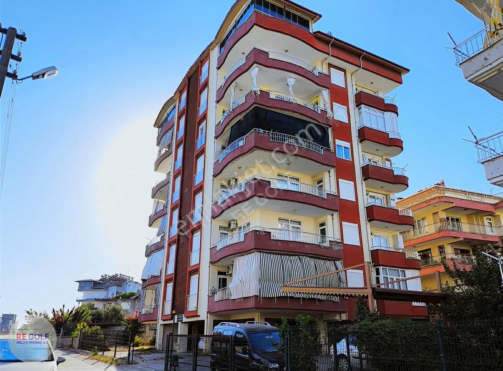 Osman Akça'dan Serik'te Eşsiz Manzaralı 6+2 Dubleks