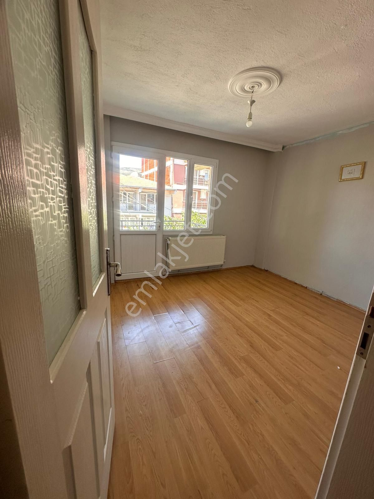 Sertaç Gayrimenkulden Üçartıbir Fulyapılı Ful Kıredi Çekile Bilir