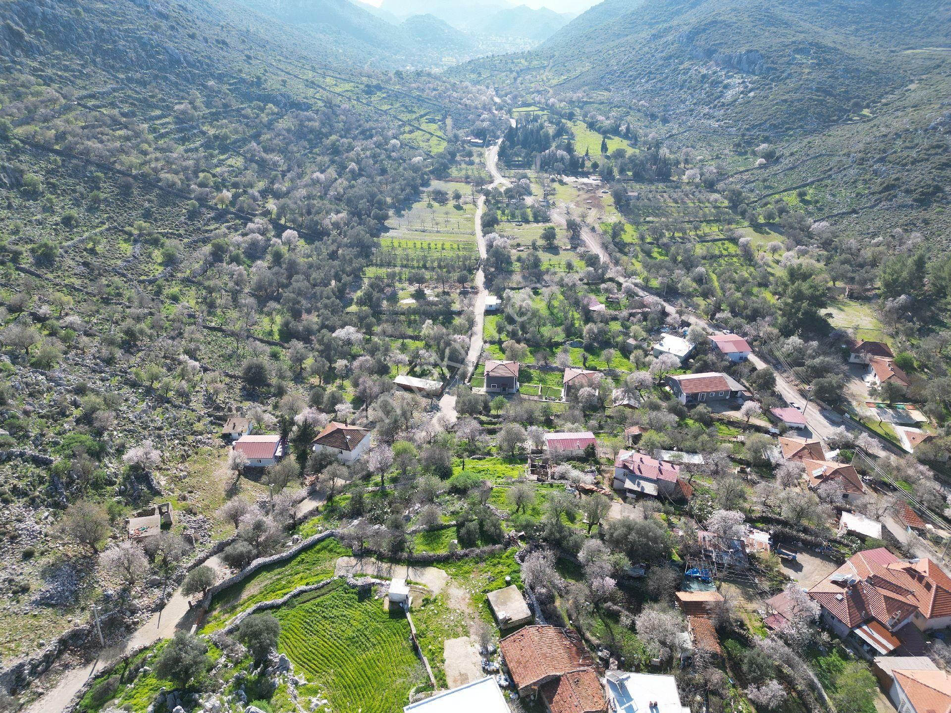 Joker: Marmaris Taşlıca Köy İçi Mevkisinde Yatırım İçin İdeal Tarla