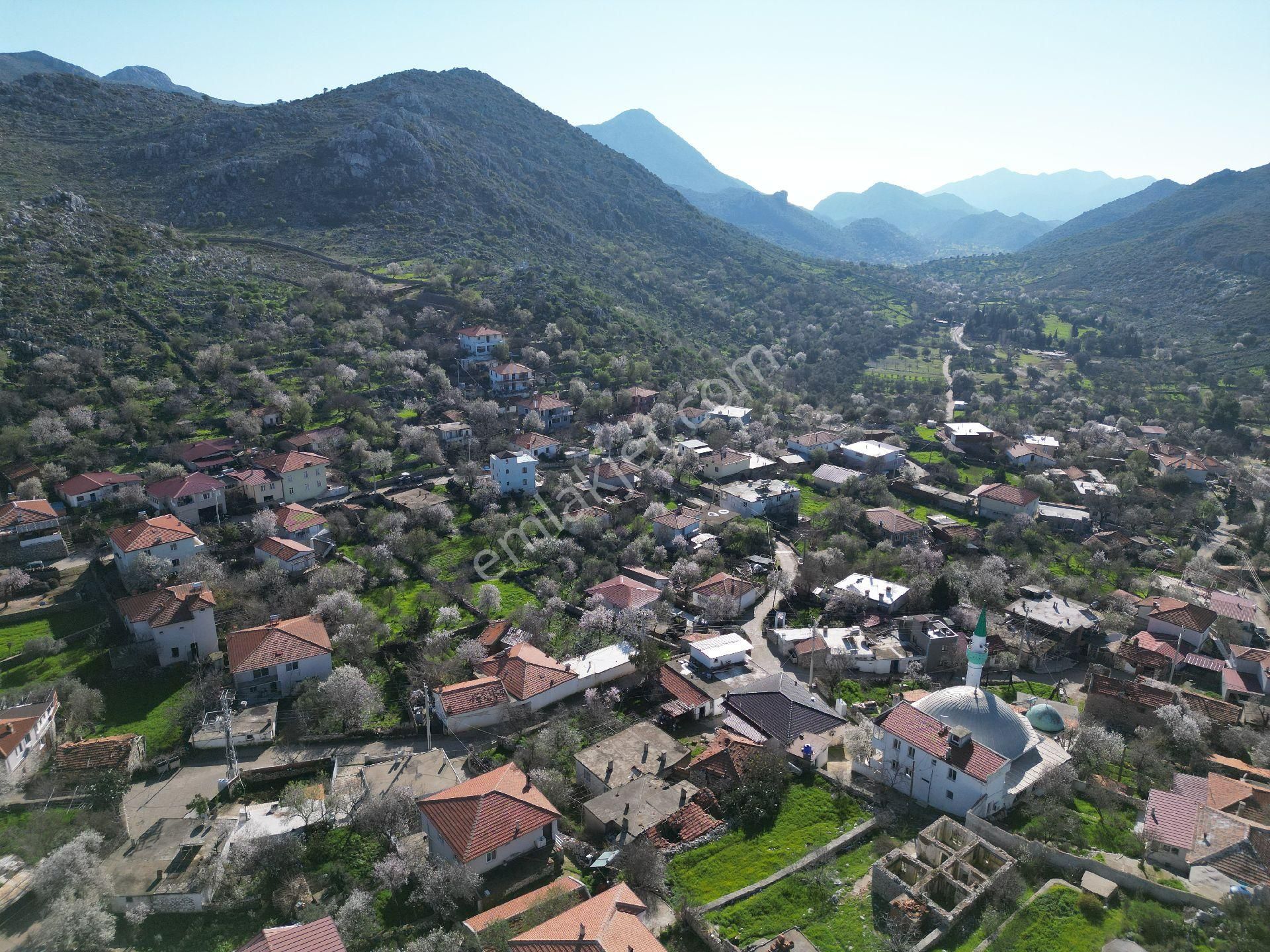 Joker: Marmaris Taşlıca Köy İçi Mevkisinde Yatırım İçin İdeal Tarla - Görsel 4