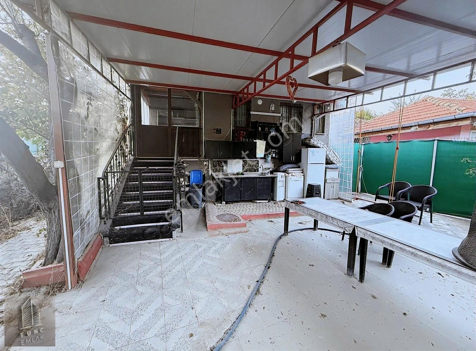 Cankurtarnda İçinde 1 Villa 1 Ev Olan 1400m2 Ticari+konut Arsa - Görsel 4