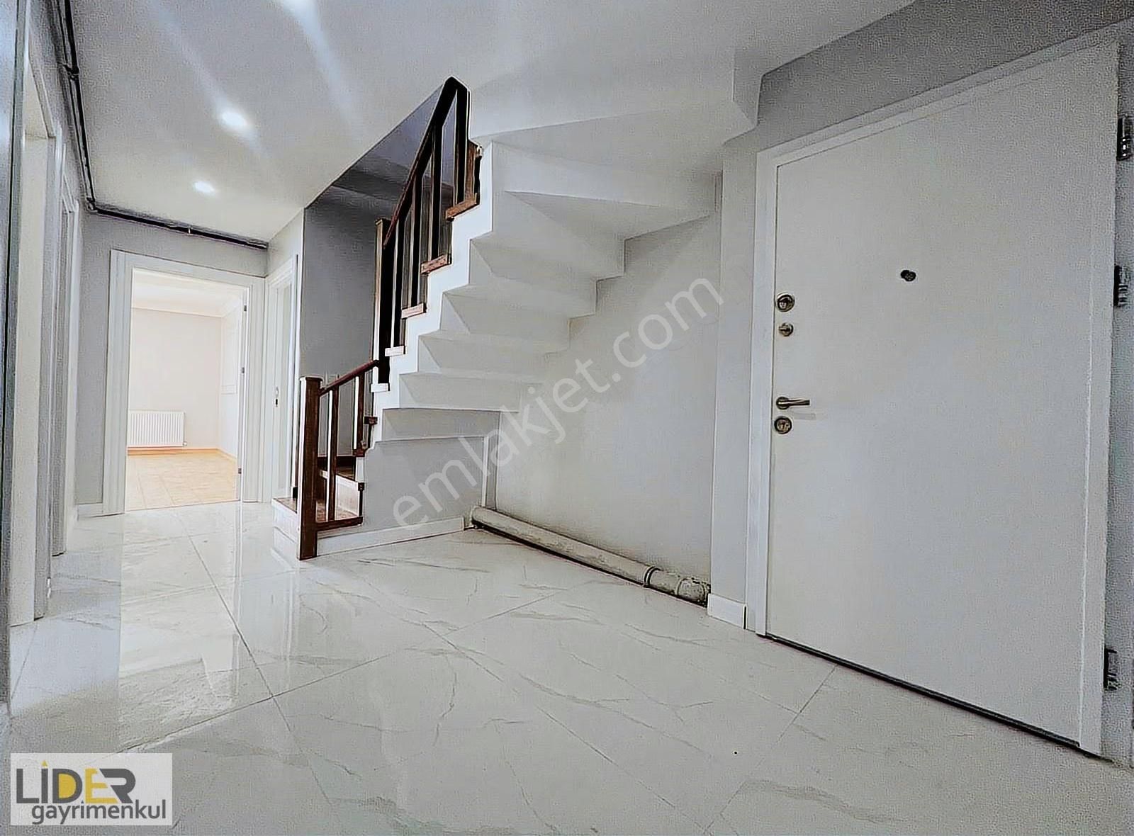 Lider'den İdealtepe Sahilde Deniz Manzaralı Geniş Lüks 3+2 Dublx - Görsel 9