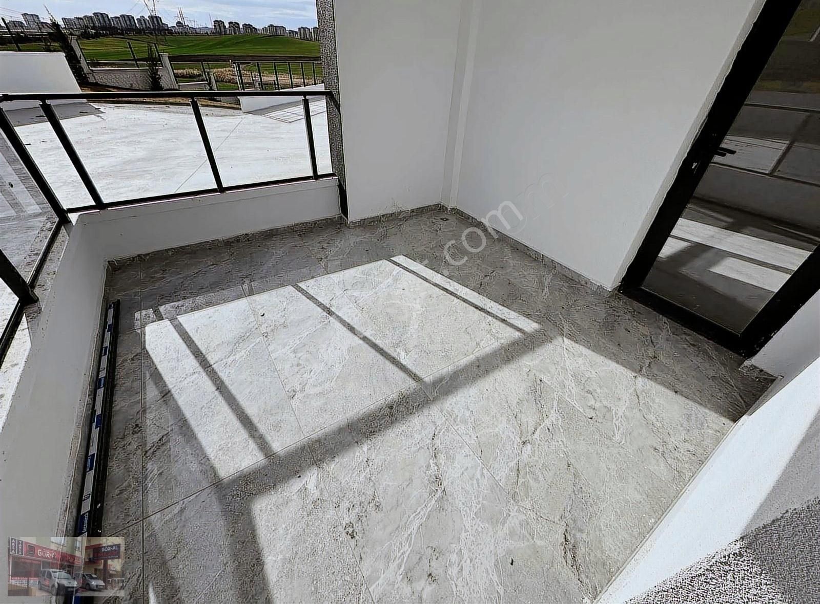 Susuzda Kapalı Otoparklı Sıfır 4+1 - Görsel 13