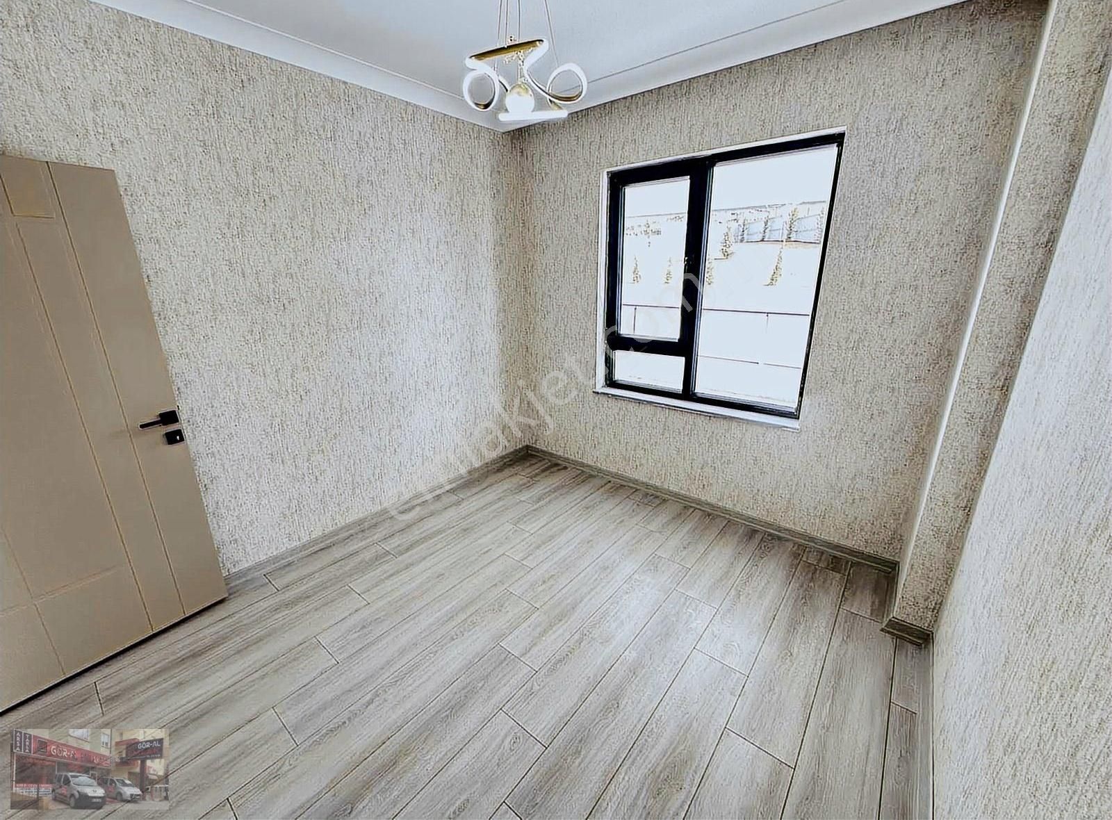 Susuzda Kapalı Otoparklı Sıfır 4+1 - Görsel 10