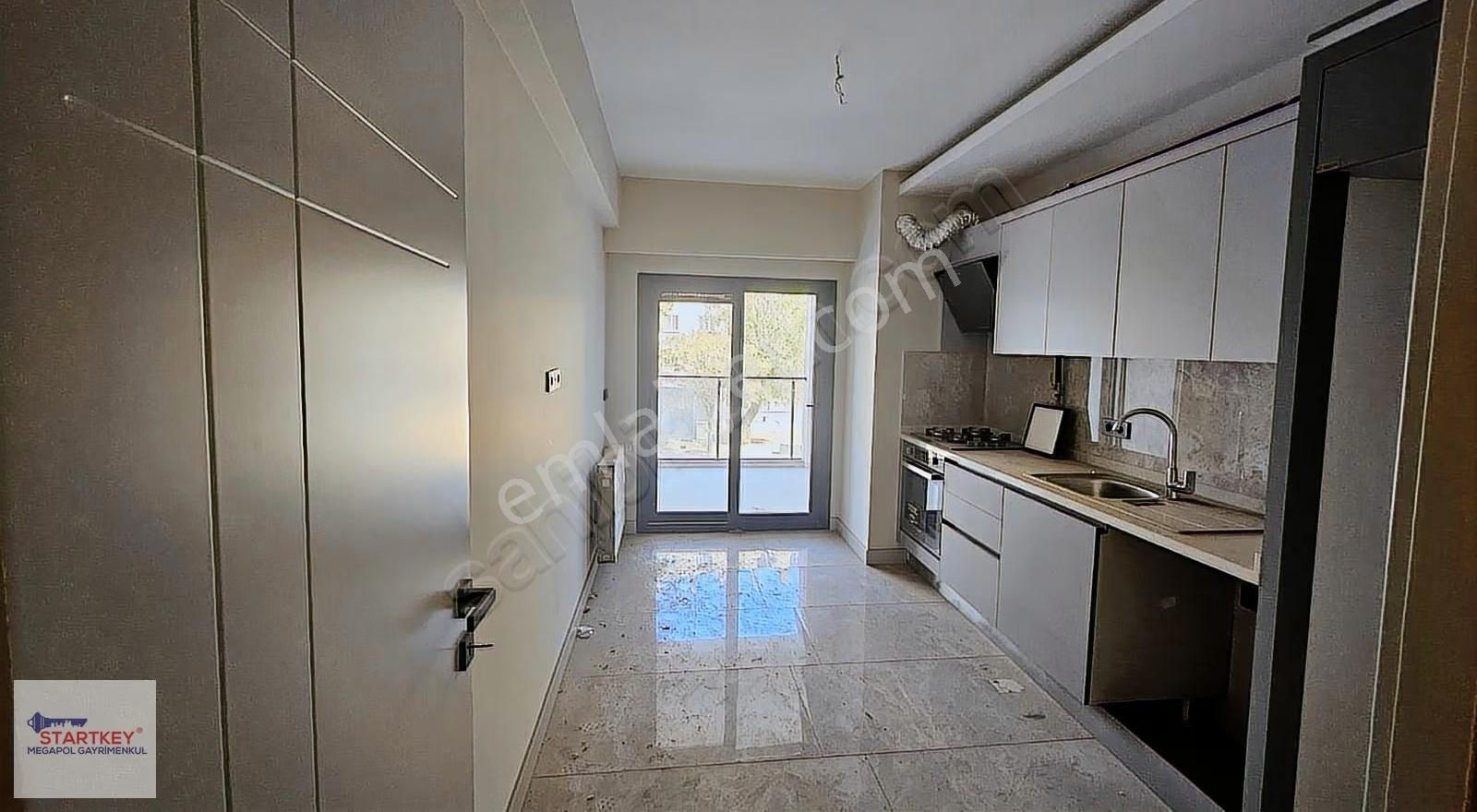 Bayraklı Manavkuyu Cadde Üzeri Lüks 3+1 Lüks Daire - Görsel 16