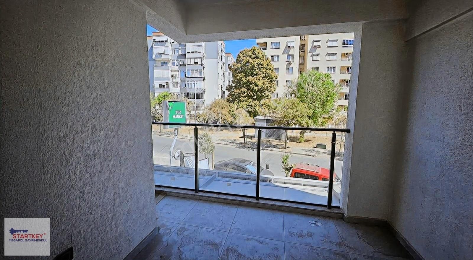 Bayraklı Manavkuyu Cadde Üzeri Lüks 3+1 Lüks Daire - Görsel 12