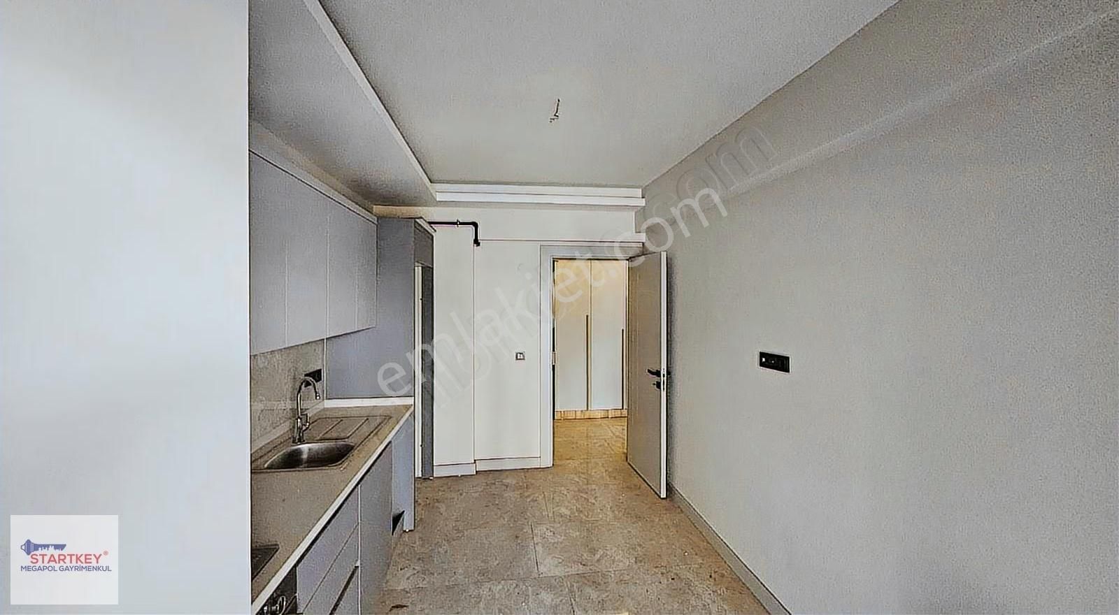 Bayraklı Manavkuyu Cadde Üzeri Lüks 3+1 Lüks Daire - Görsel 14