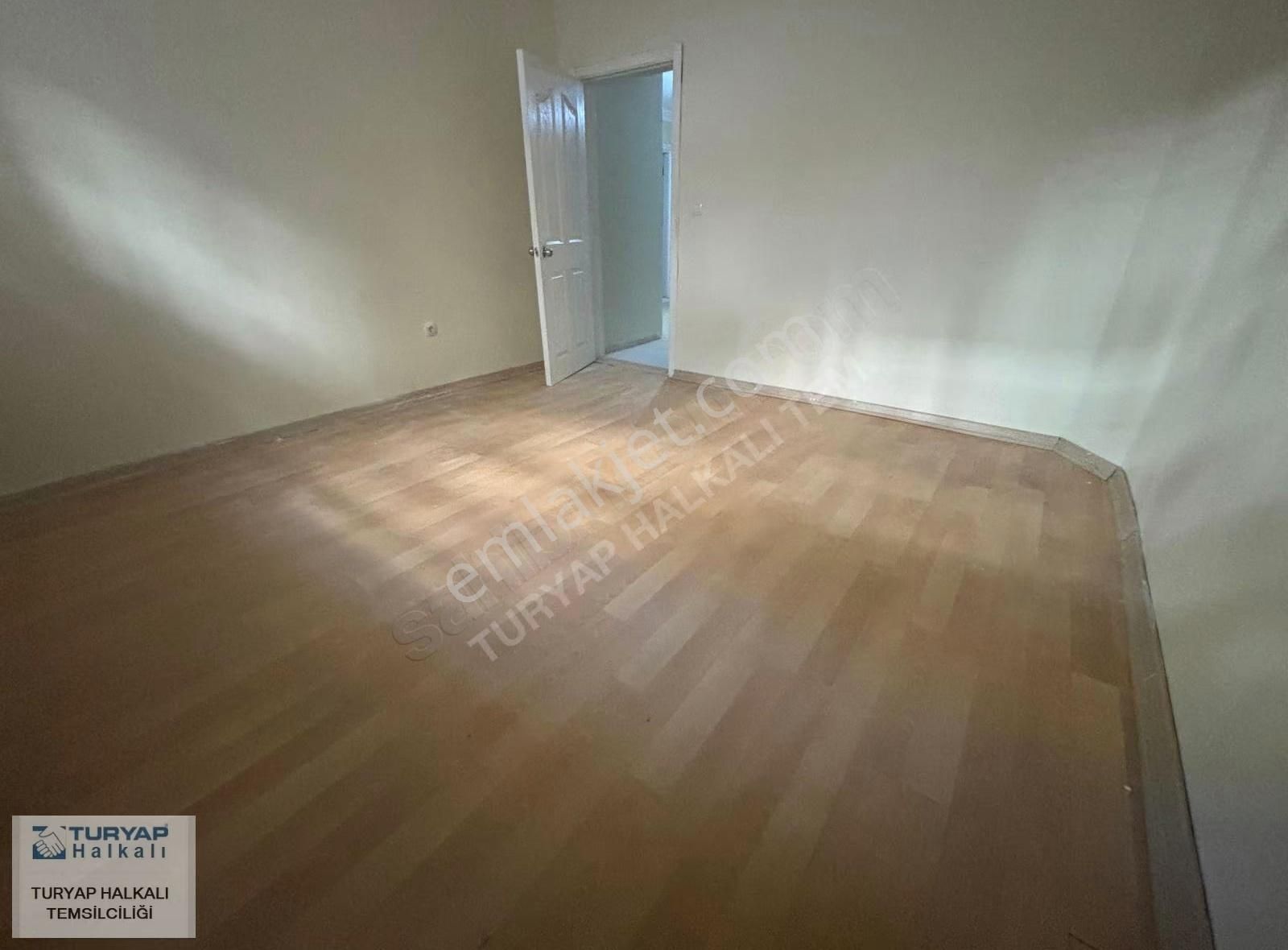 Küçükçekmece İnönü Mh Satılık 2+1 Bahçe Katı Daire - Görsel 9