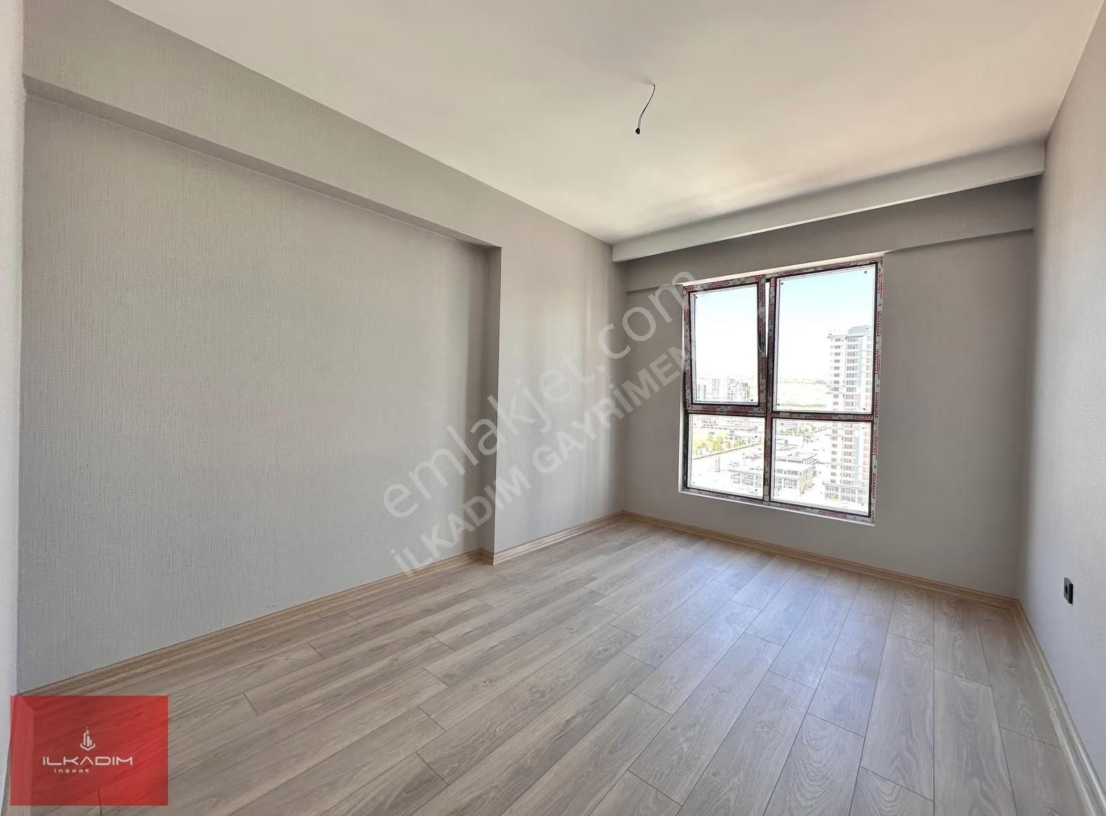 İlkadımdan Ovacıkta Bulvarda Yerden Isıtmalı Ada Mutfaklı 5+1 - Görsel 10