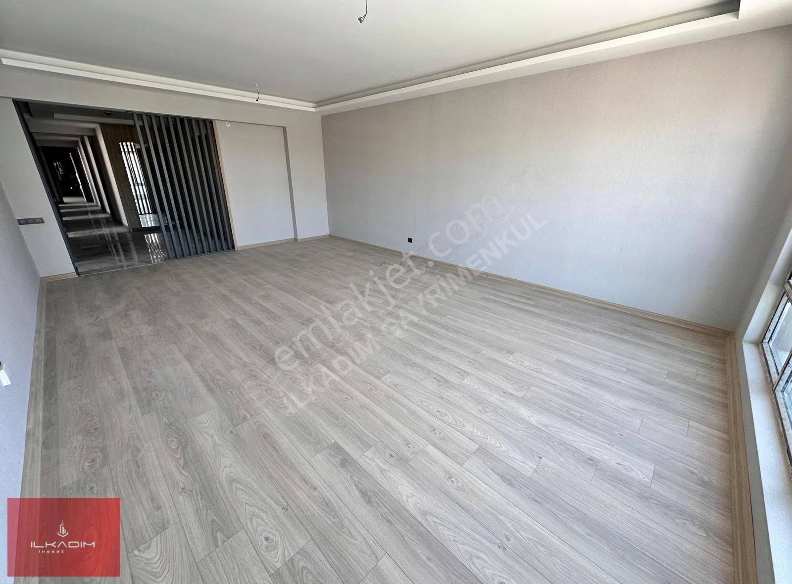 İlkadımdan Ovacıkta Bulvarda Yerden Isıtmalı Ada Mutfaklı 5+1 - Görsel 24