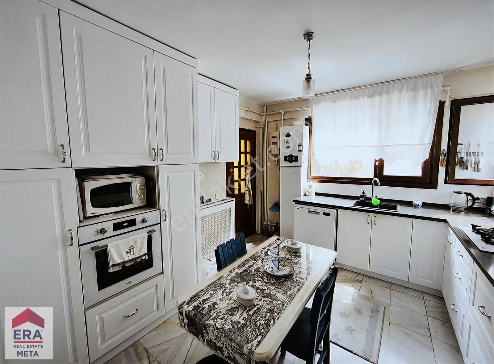 5+2 Deniz Manzaralı Yaz Kış Yaşama Hazır Lüks Villa - Görsel 22