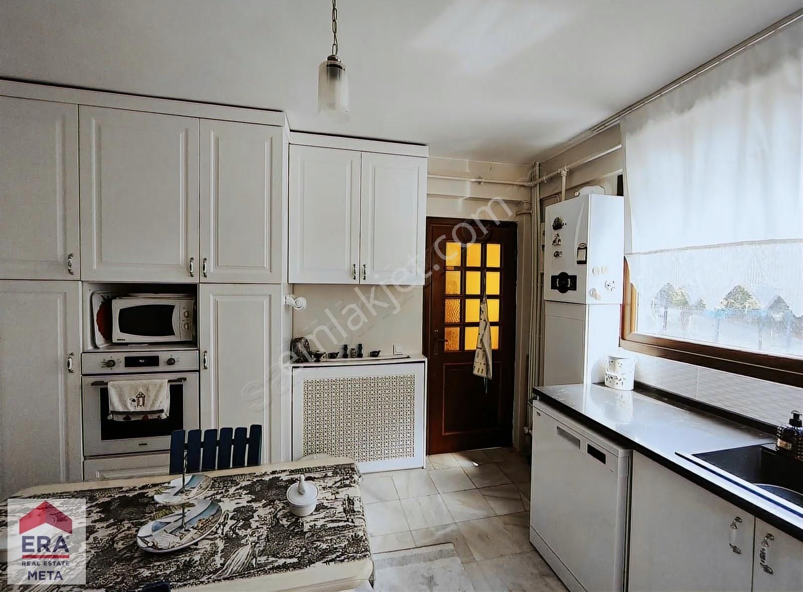 5+2 Deniz Manzaralı Yaz Kış Yaşama Hazır Lüks Villa - Görsel 17