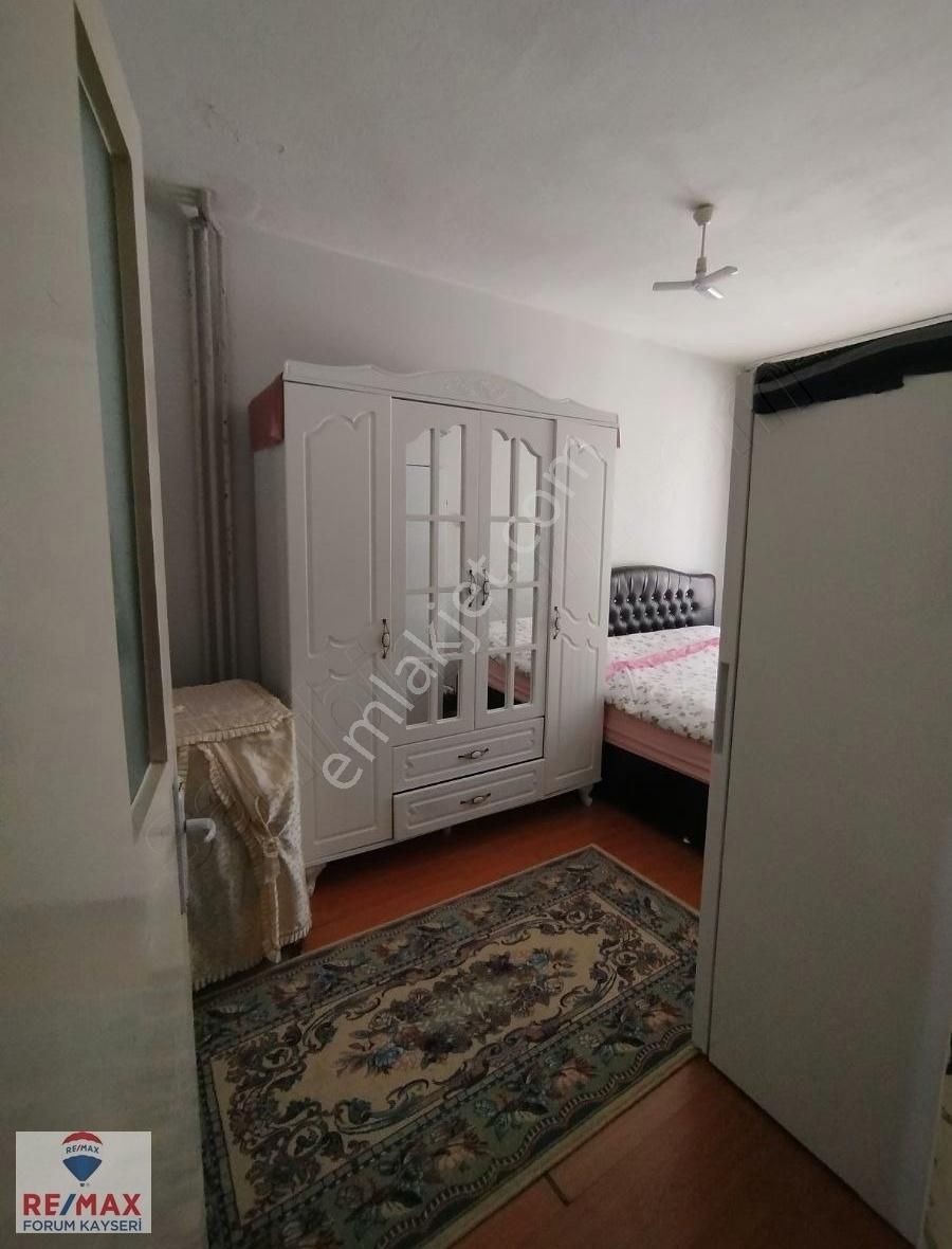 Nil Caddesinde Köşe Başı Fırsat Daire - Görsel 19