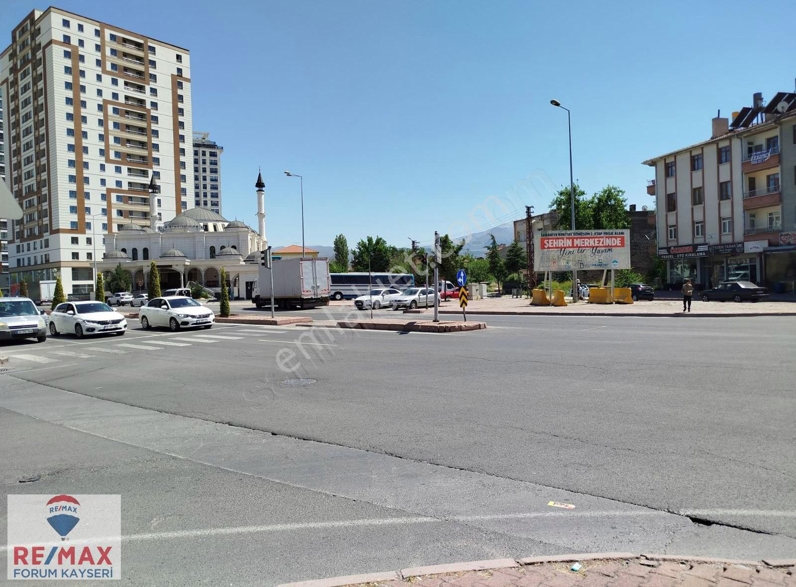 Nil Caddesinde Köşe Başı Fırsat Daire - Görsel 12