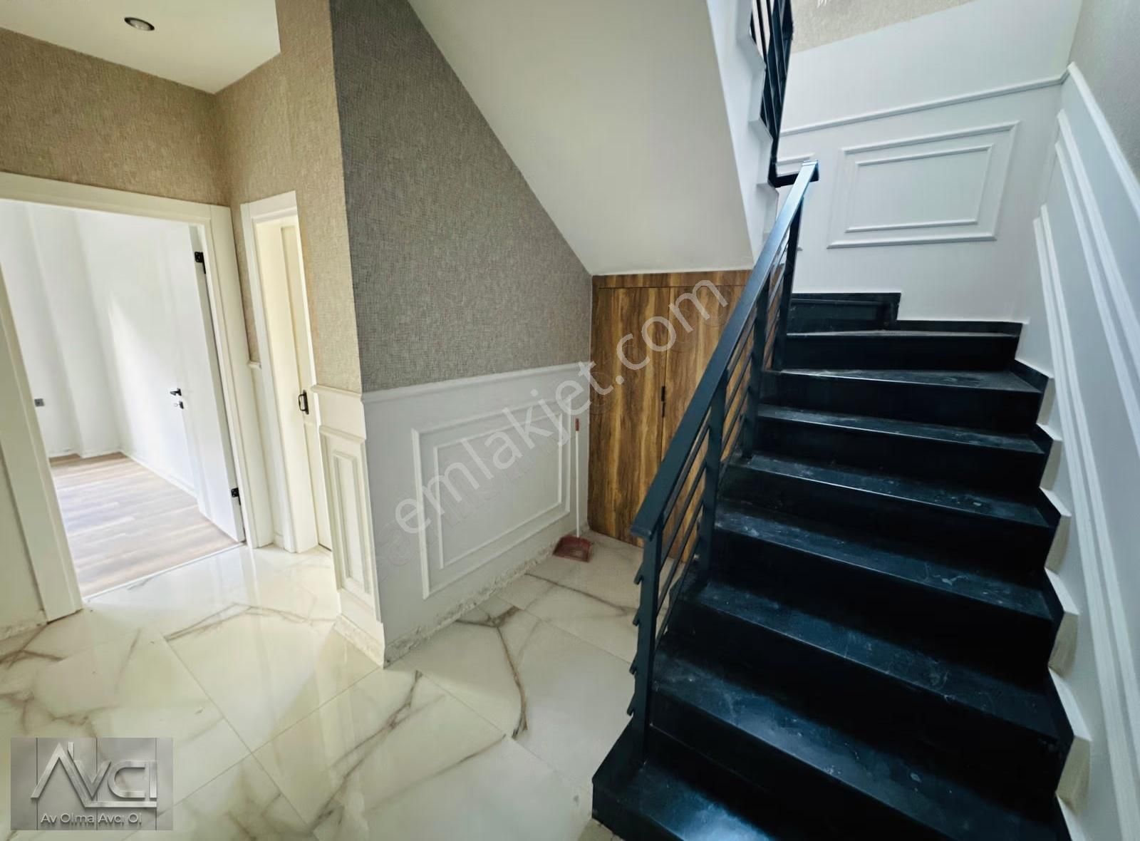 Avcı'dan Altınoluk 4+1 Villa Tipi Dubleks 200m2 Bahçe Asansörlü - Görsel 17