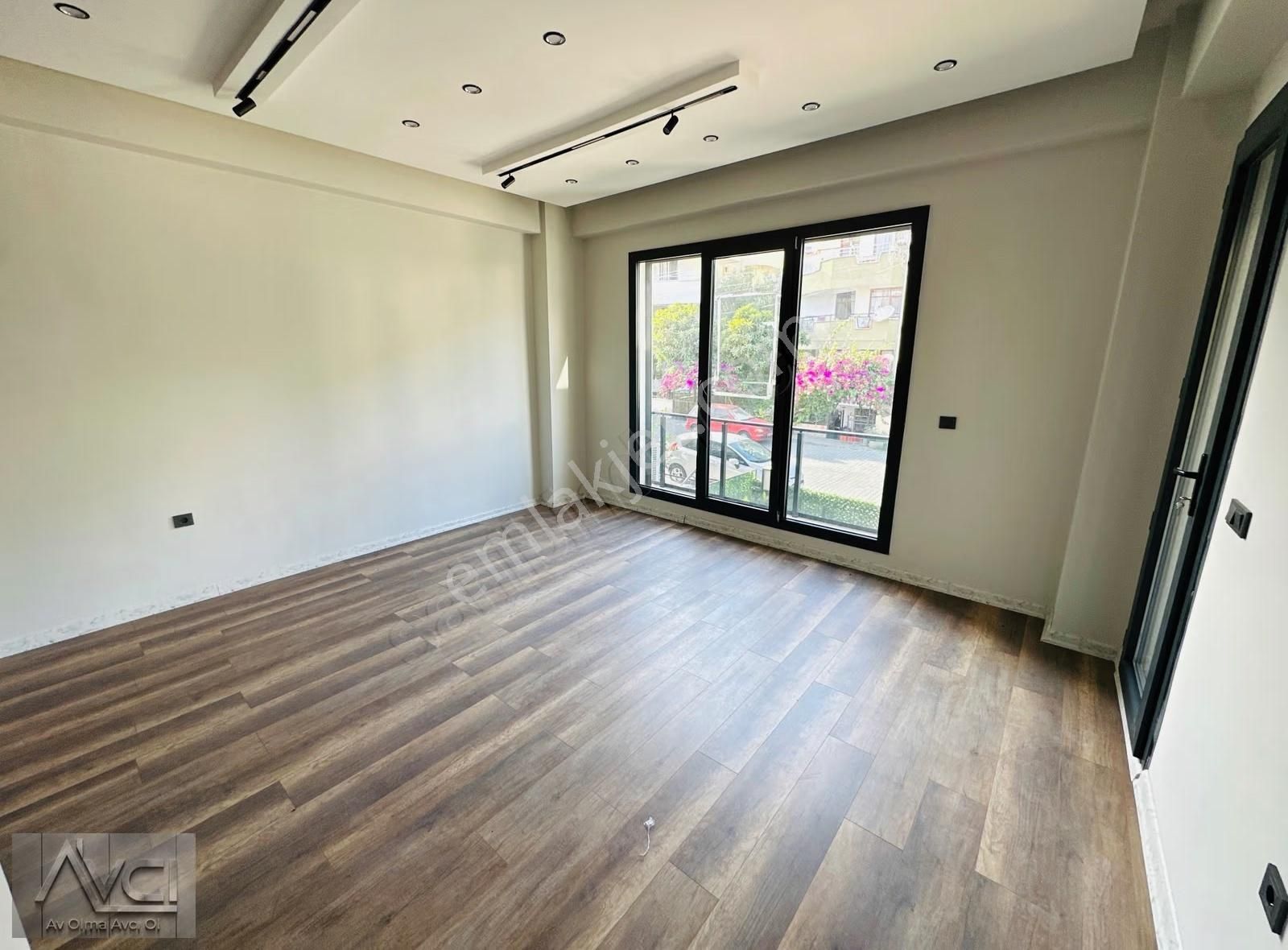 Avcı'dan Altınoluk 4+1 Villa Tipi Dubleks 200m2 Bahçe Asansörlü - Görsel 4