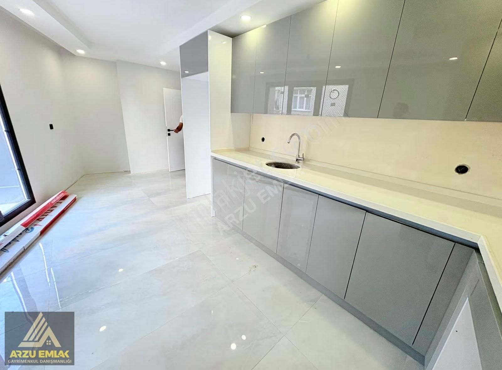 Arzu Emlaktan Yunusemre Mah. Satılık Sıfır 3+1 Balkonlu Asansölü - Görsel 17
