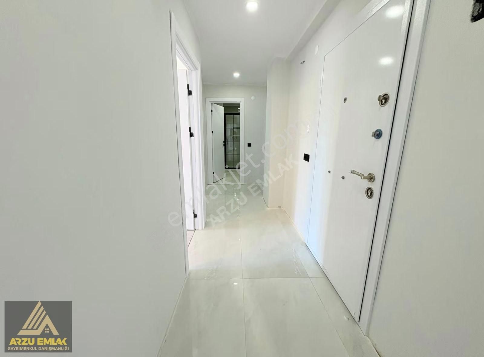 Arzu Emlaktan Yunusemre Mah. Satılık Sıfır 3+1 Balkonlu Asansölü - Görsel 8