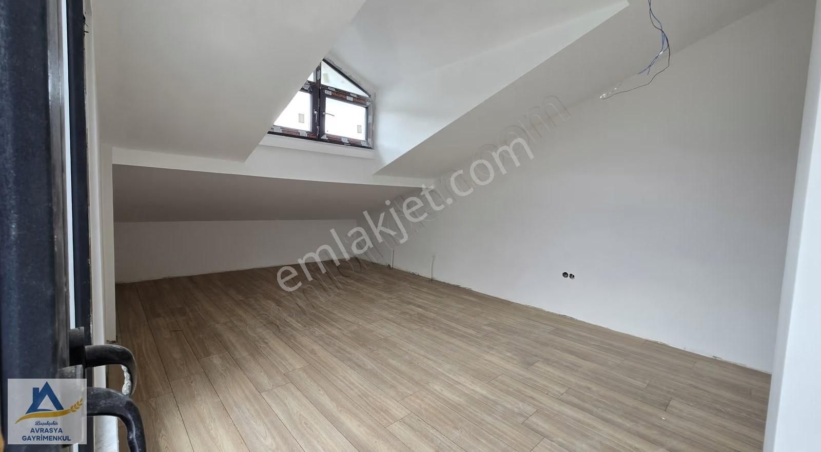 Şile Huzzak Yeşilvadi Masal'da Satılık 4+1 Üst Dubleks - Görsel 13