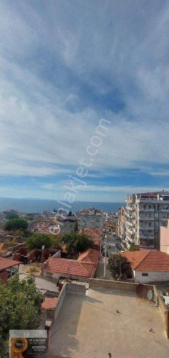 Dikili İsmetpaşada Deniz Manzaralı Merkezi Isıtmalı 4+1 Mutfak Ayrı Daire Dublex