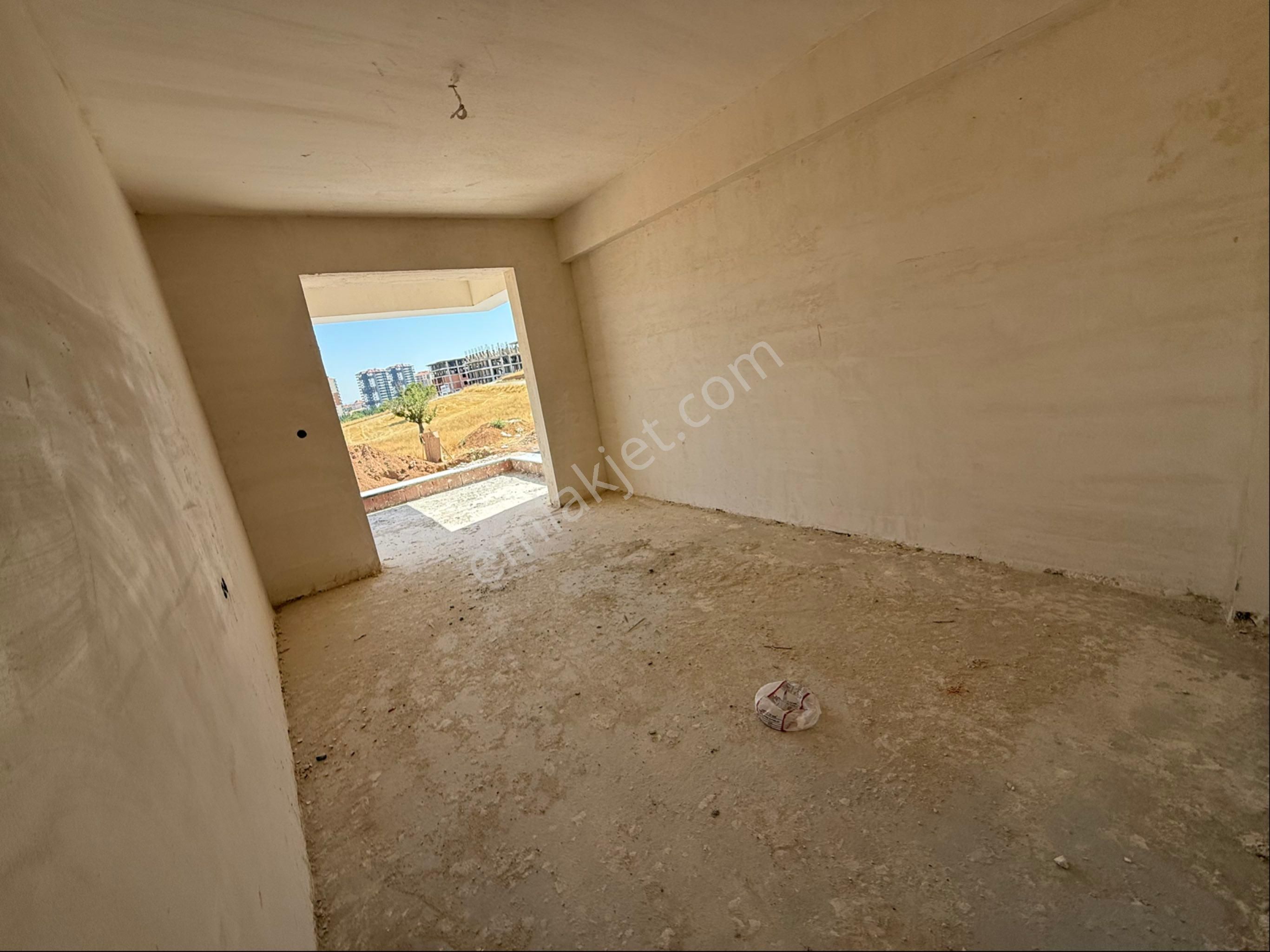 Kemalöz'de Güzel Konumda Giyotin Cam Balkonlu Kupon 3+1 Daire - Görsel 13