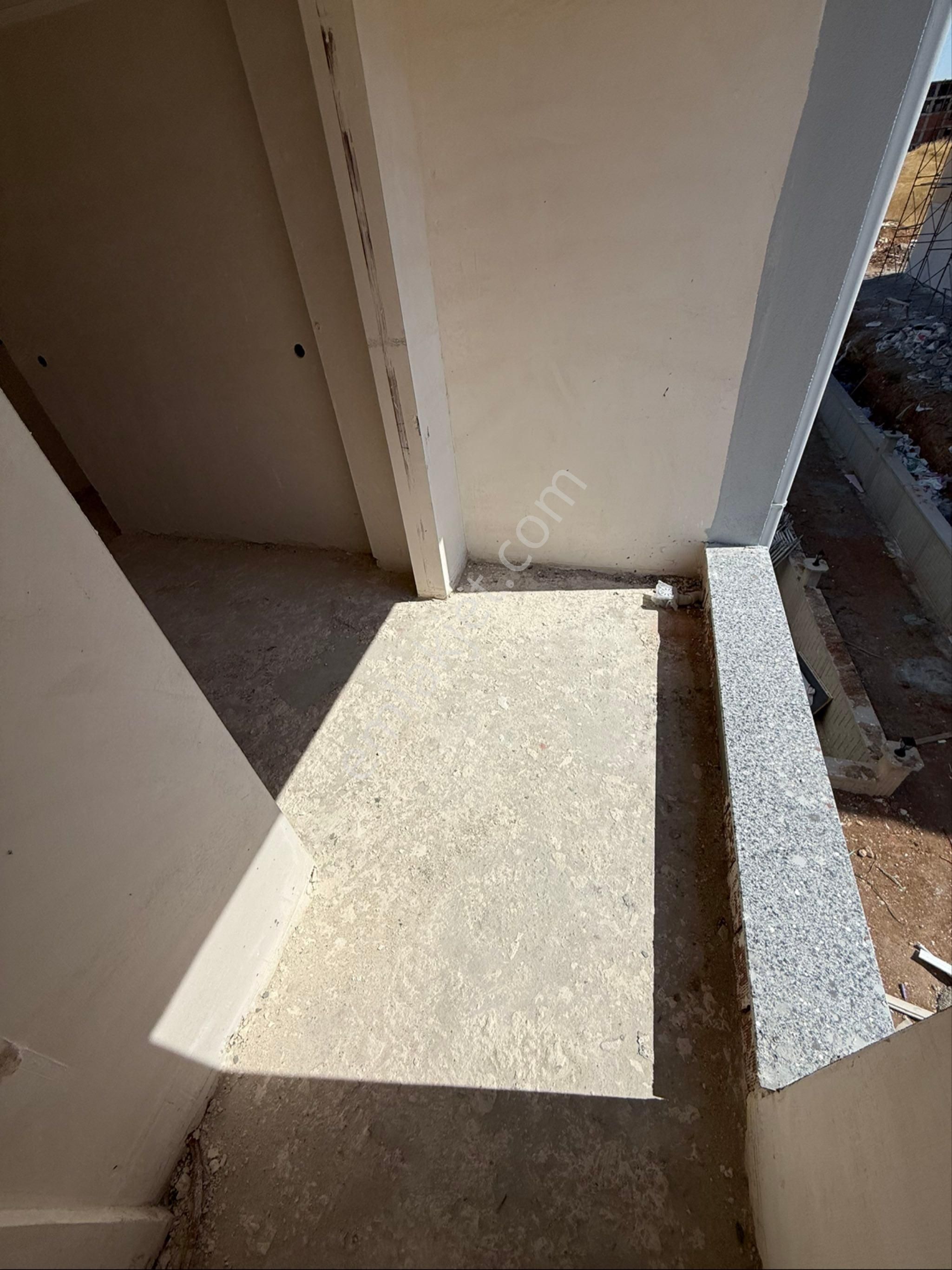 Kemalöz'de Güzel Konumda Giyotin Cam Balkonlu Kupon 3+1 Daire - Görsel 18