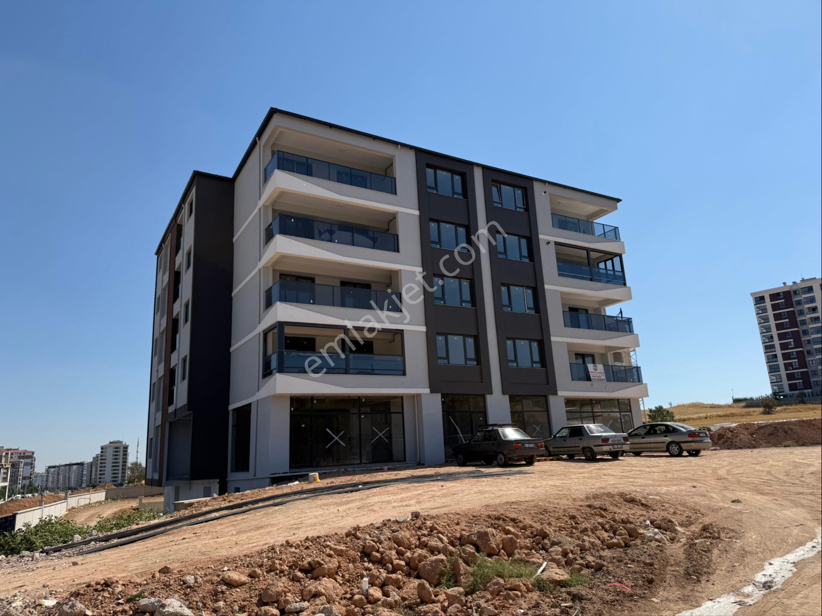 Kemalöz'de Güzel Konumda Giyotin Cam Balkonlu Kupon 3+1 Daire