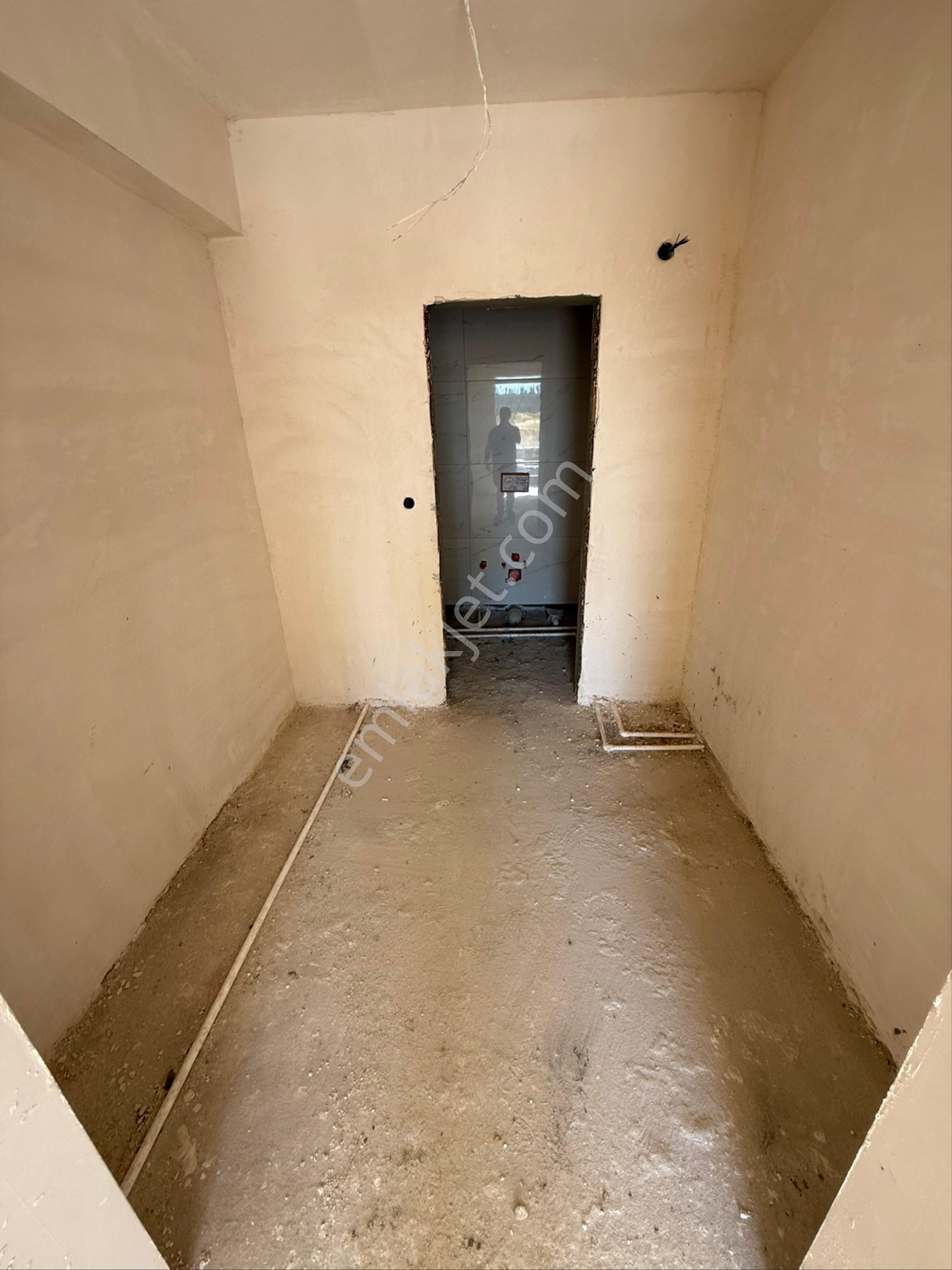 Kemalöz'de Güzel Konumda Giyotin Cam Balkonlu Kupon 3+1 Daire - Görsel 22