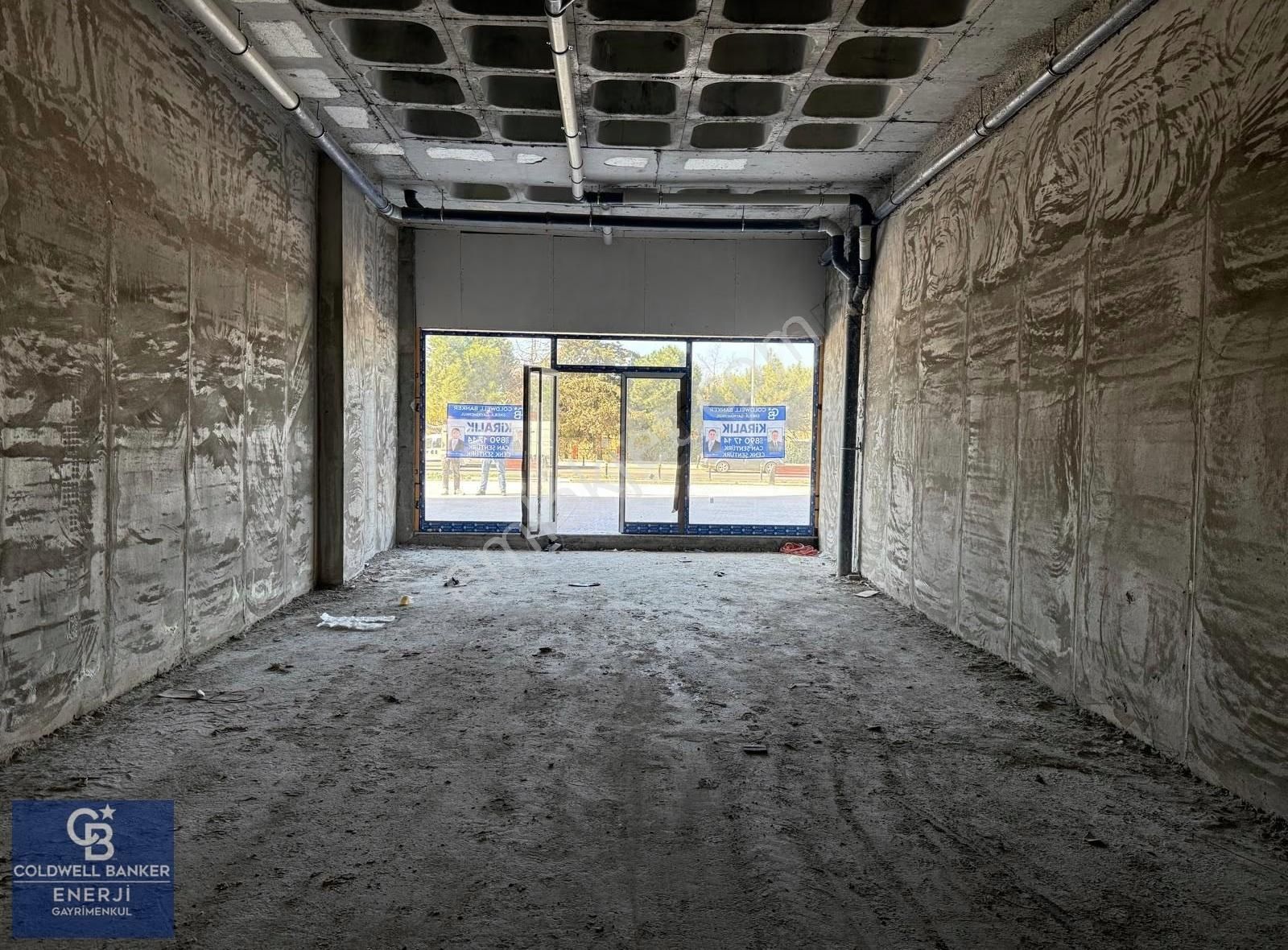 Brand Atakent Kiralık Net 450 M2 Dükkan & Mağaza Ana Cadde Üzeri - Görsel 3