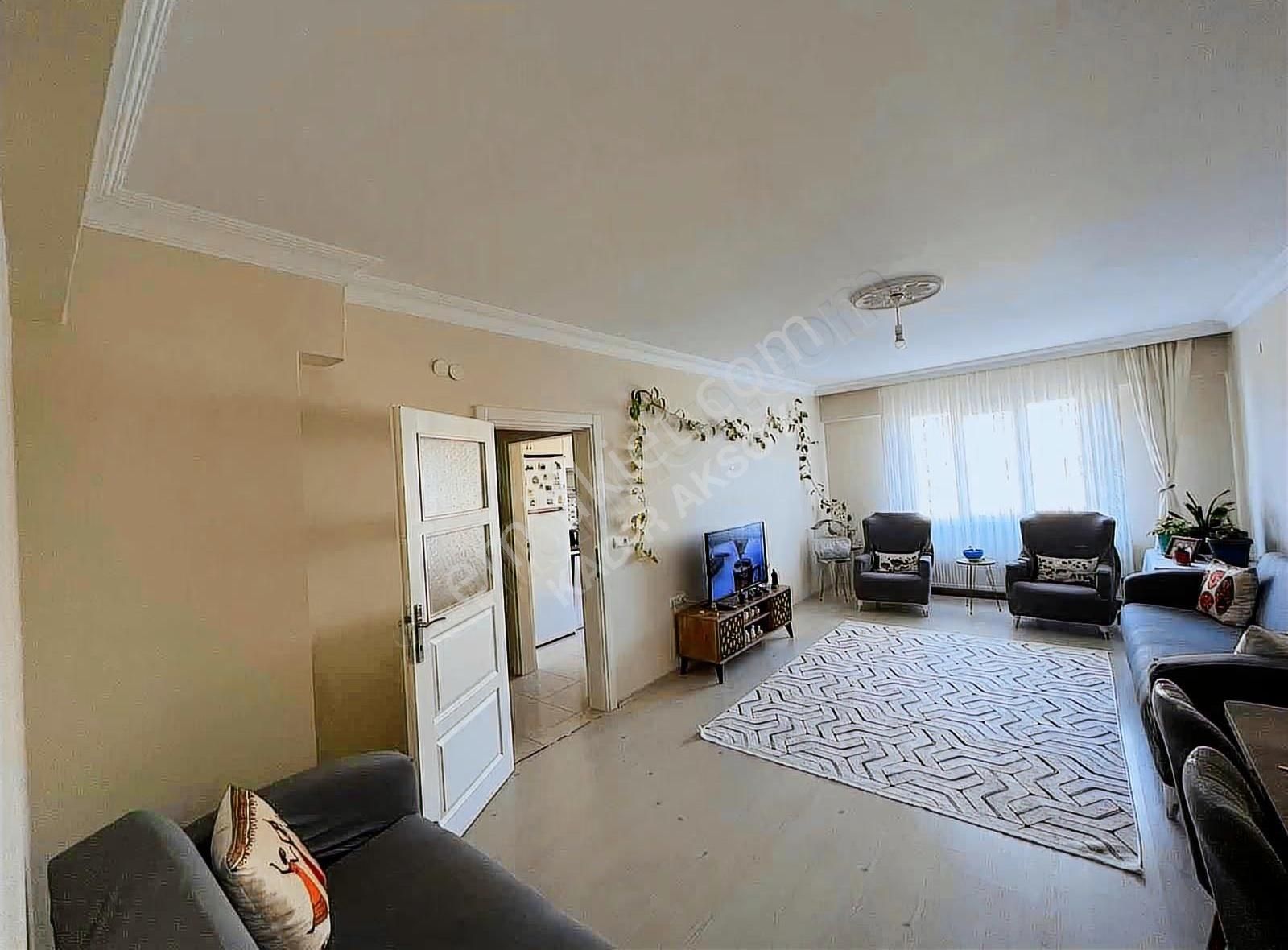 Kadir Aksoy Gayrimenkulden Site De 2+1 Satılık Daire