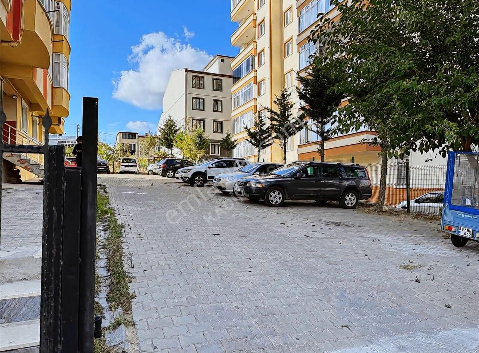 Kadir Aksoy Gayrimenkulden Site De 2+1 Satılık Daire - Görsel 3