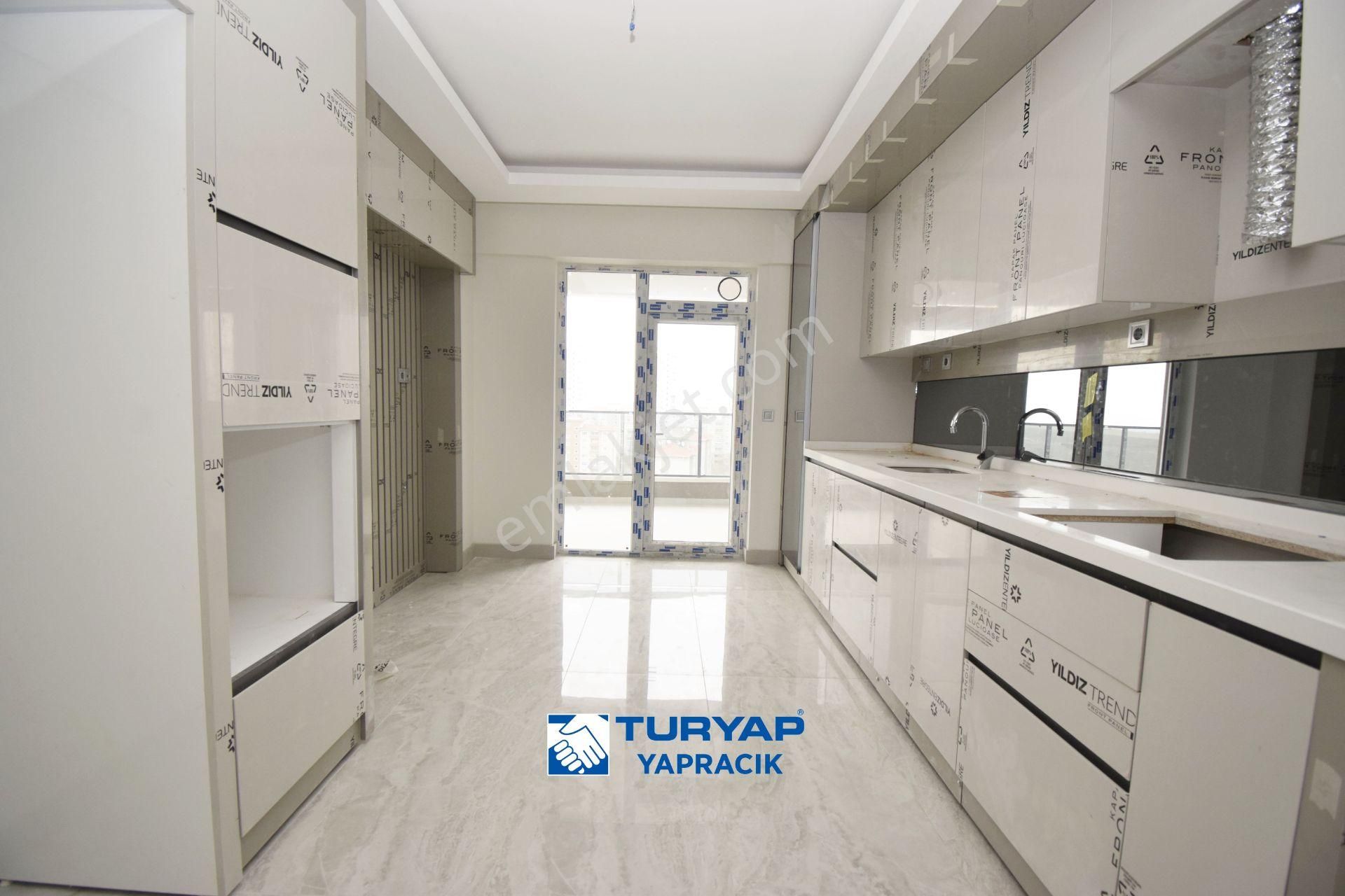 Turyap Yapracık 'tan Tanora Life 'ta Satılık 3+1 Sıfır Daire