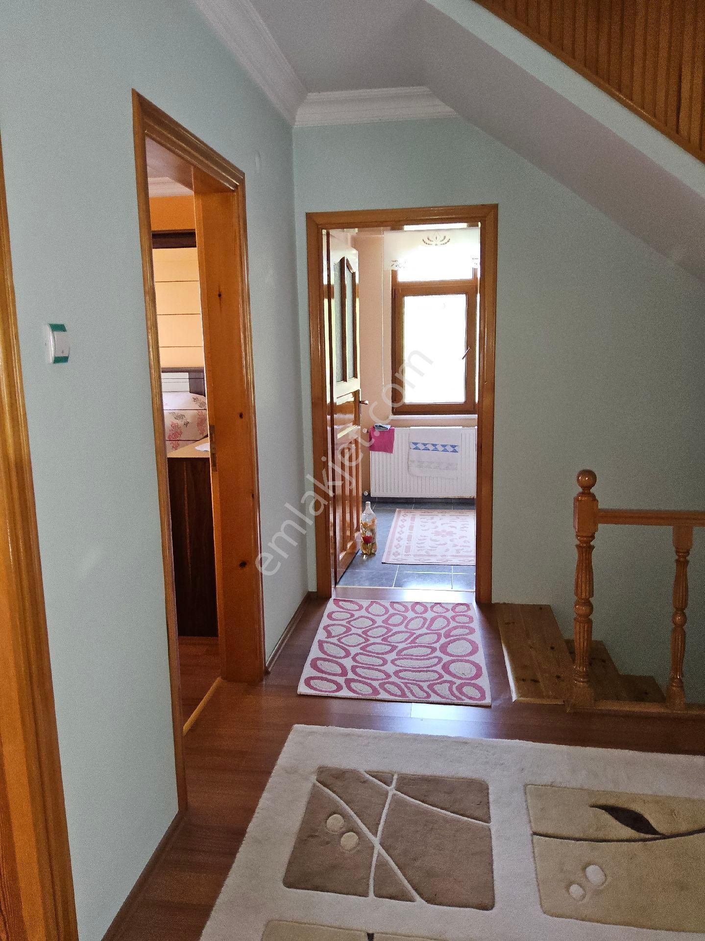 Kastamonu İnebolu Yukarı Hatıpbağı Mahallesi Nde 3 Katlı Satılık Müstakil Ev - Görsel 11