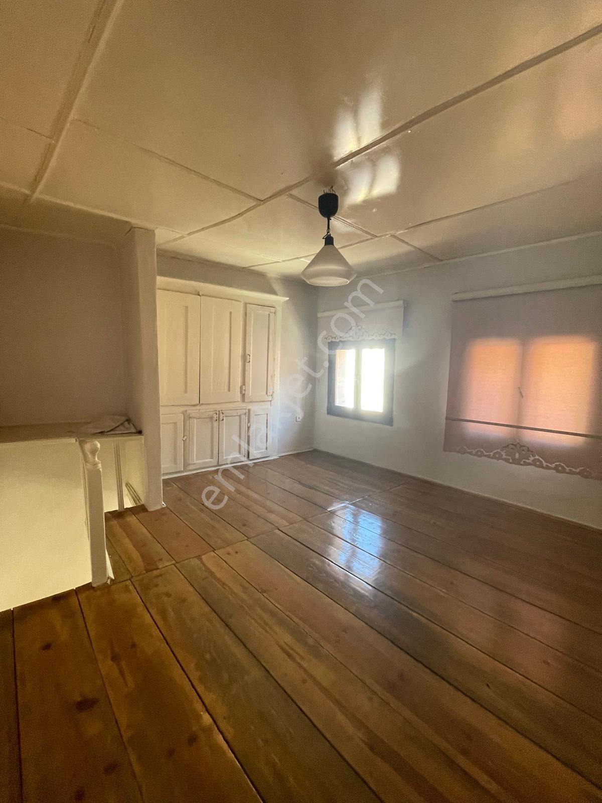 Ayvada'dan Ayvalık Merkez'de Deniz Manzaralı 2 Katlı 2+1 Taş Ru Evi - Görsel 17