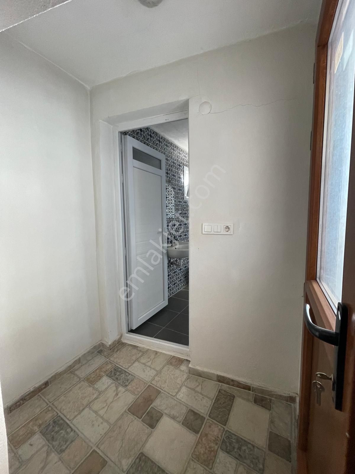 Ayvada'dan Ayvalık Merkez'de Deniz Manzaralı 2 Katlı 2+1 Taş Ru Evi - Görsel 19