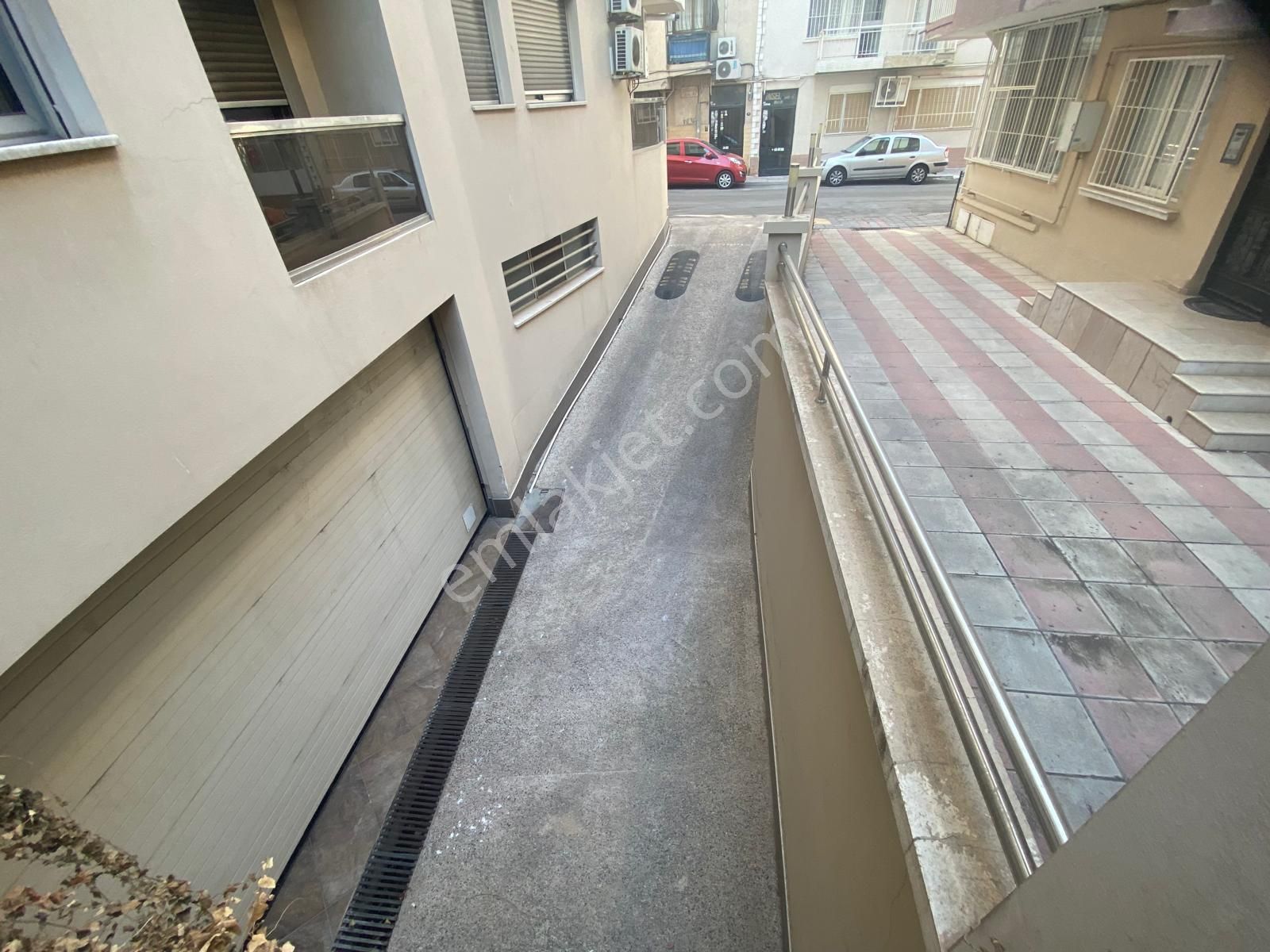 Amerikan Koleji & Sev Arkası | Bahçeli + Kapalı Otoparklı 3+1 - Görsel 27