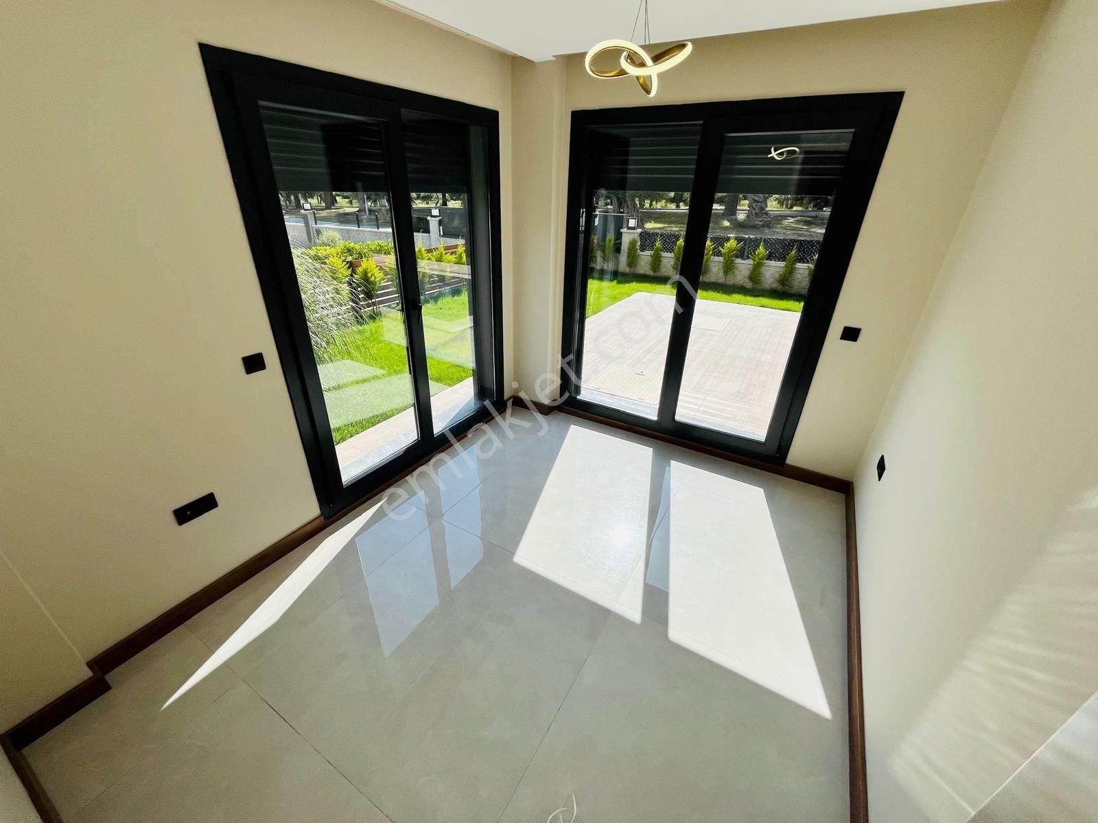 Yükselden Gürede İlk Seçenek! Asansörlü Tam Bağımsız 4+1 Villa - Görsel 27