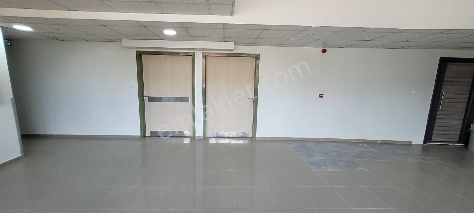 Pendik Fevzi Çakmak Mah. Plazada Net 50m2 İş Yerine Uyğun - Görsel 19