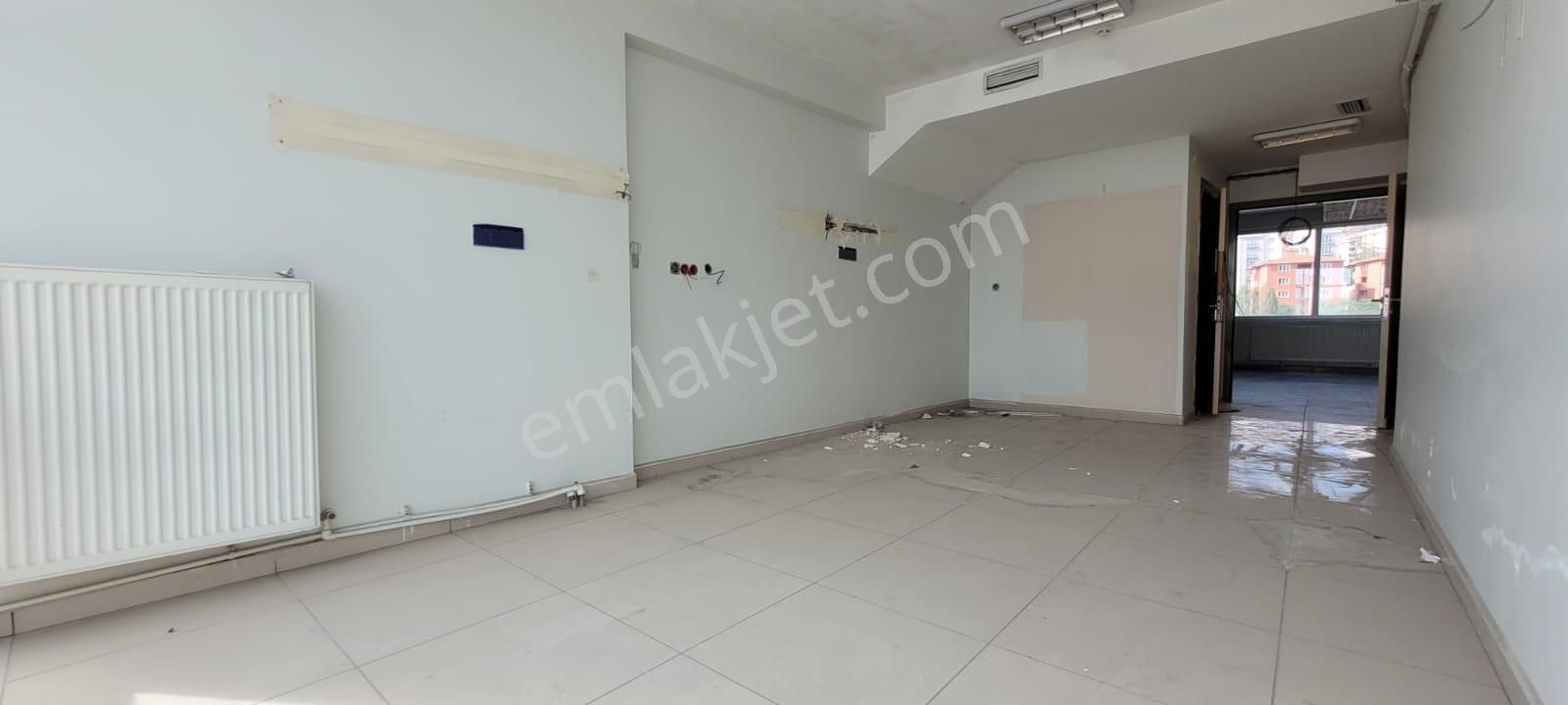Pendik Fevzi Çakmak Mah. Plazada Net 50m2 İş Yerine Uyğun - Görsel 4