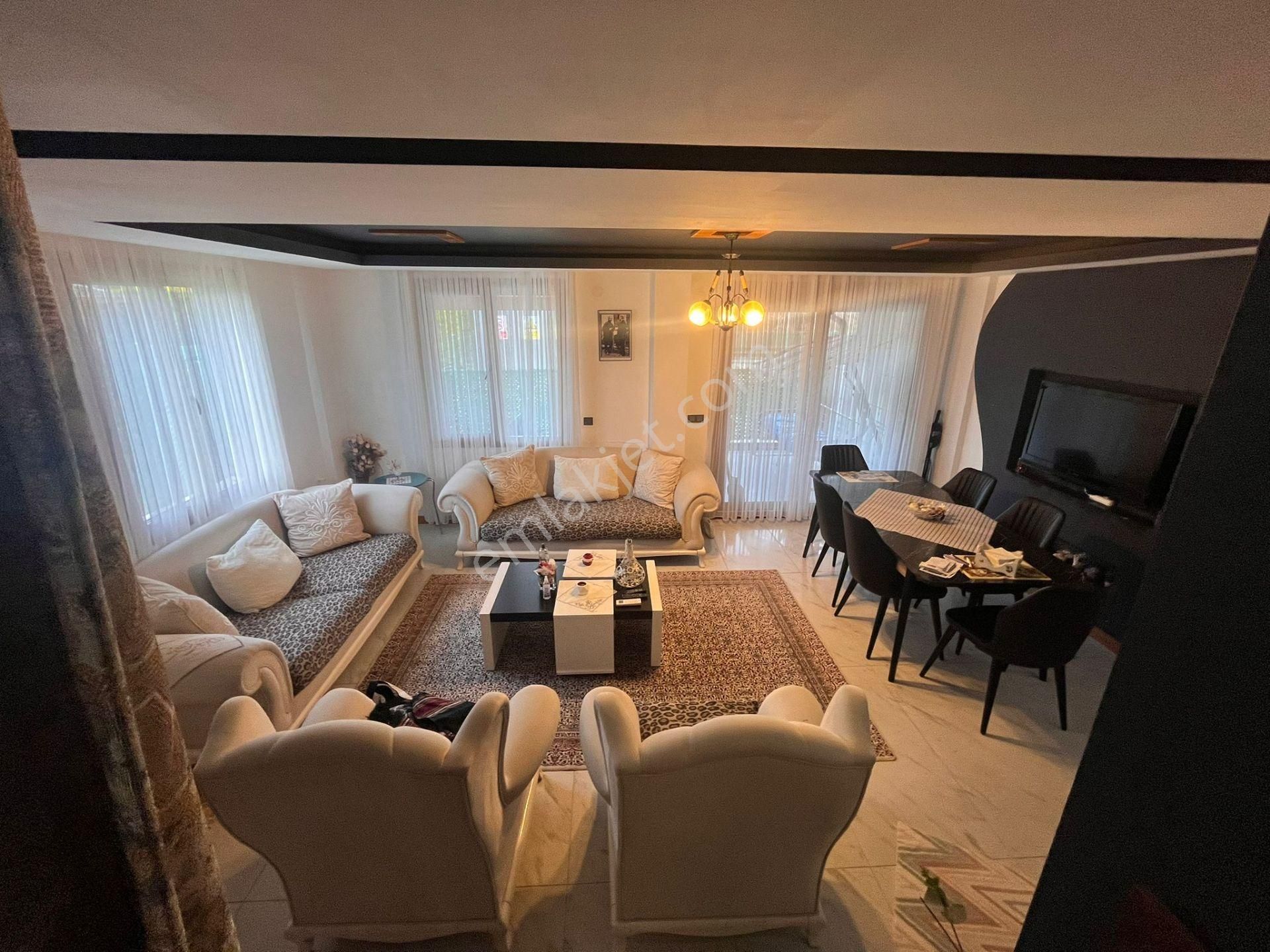 Seferihisar Cumhuriyette Havuzlu Sitede Geniş Bahçeli 3+1 Yazlık - Görsel 2