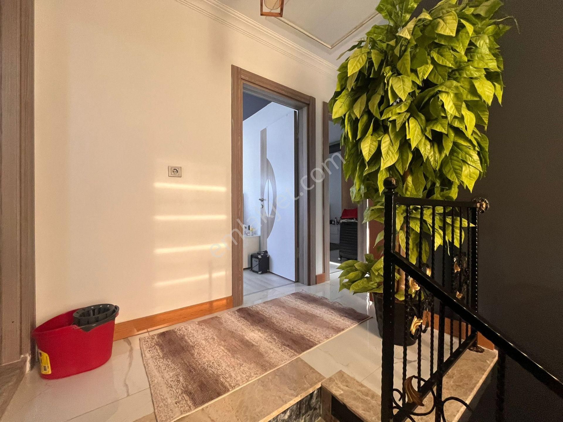 Seferihisar Cumhuriyette Havuzlu Sitede Geniş Bahçeli 3+1 Yazlık - Görsel 18