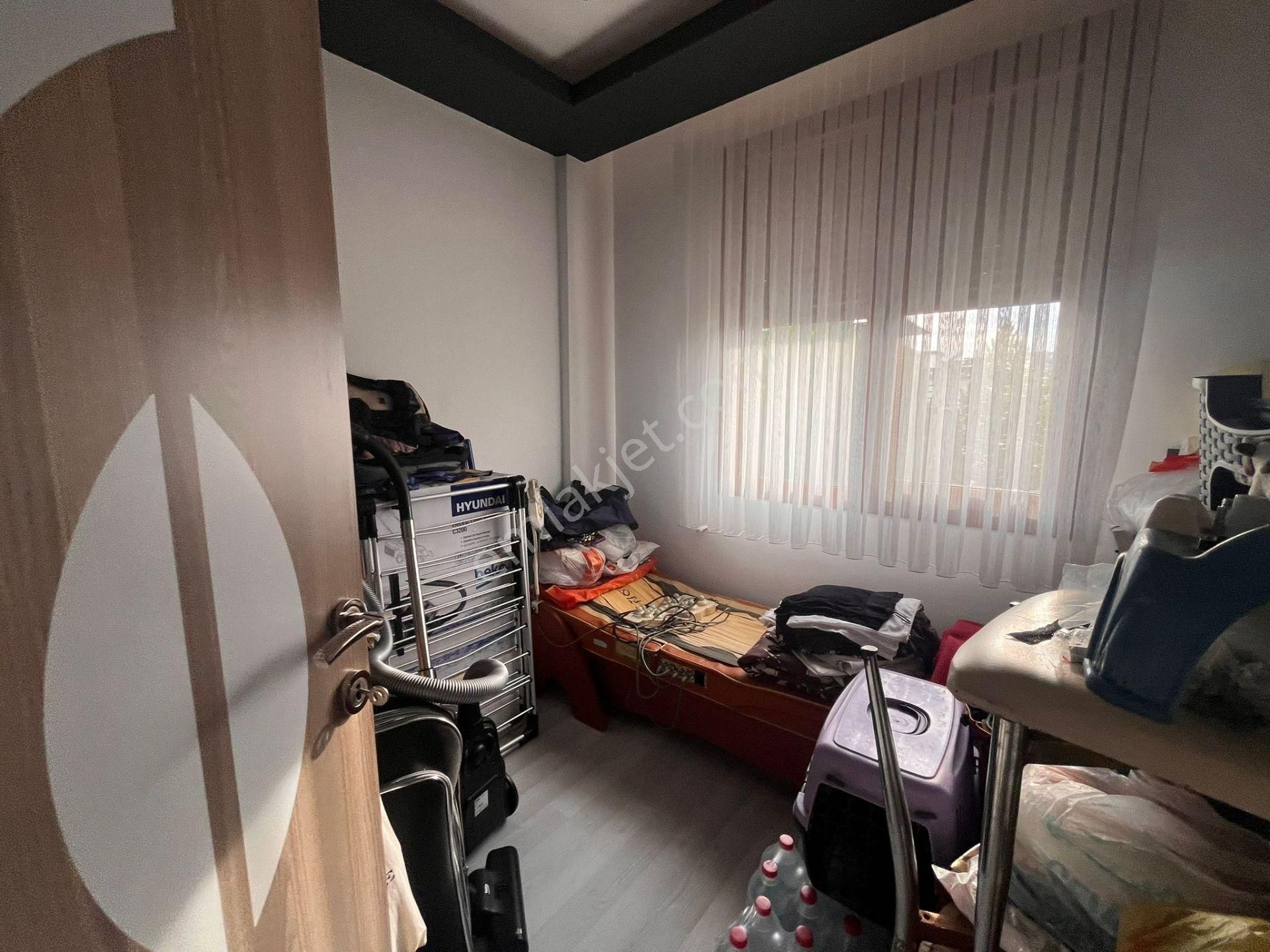 Seferihisar Cumhuriyette Havuzlu Sitede Geniş Bahçeli 3+1 Yazlık - Görsel 7