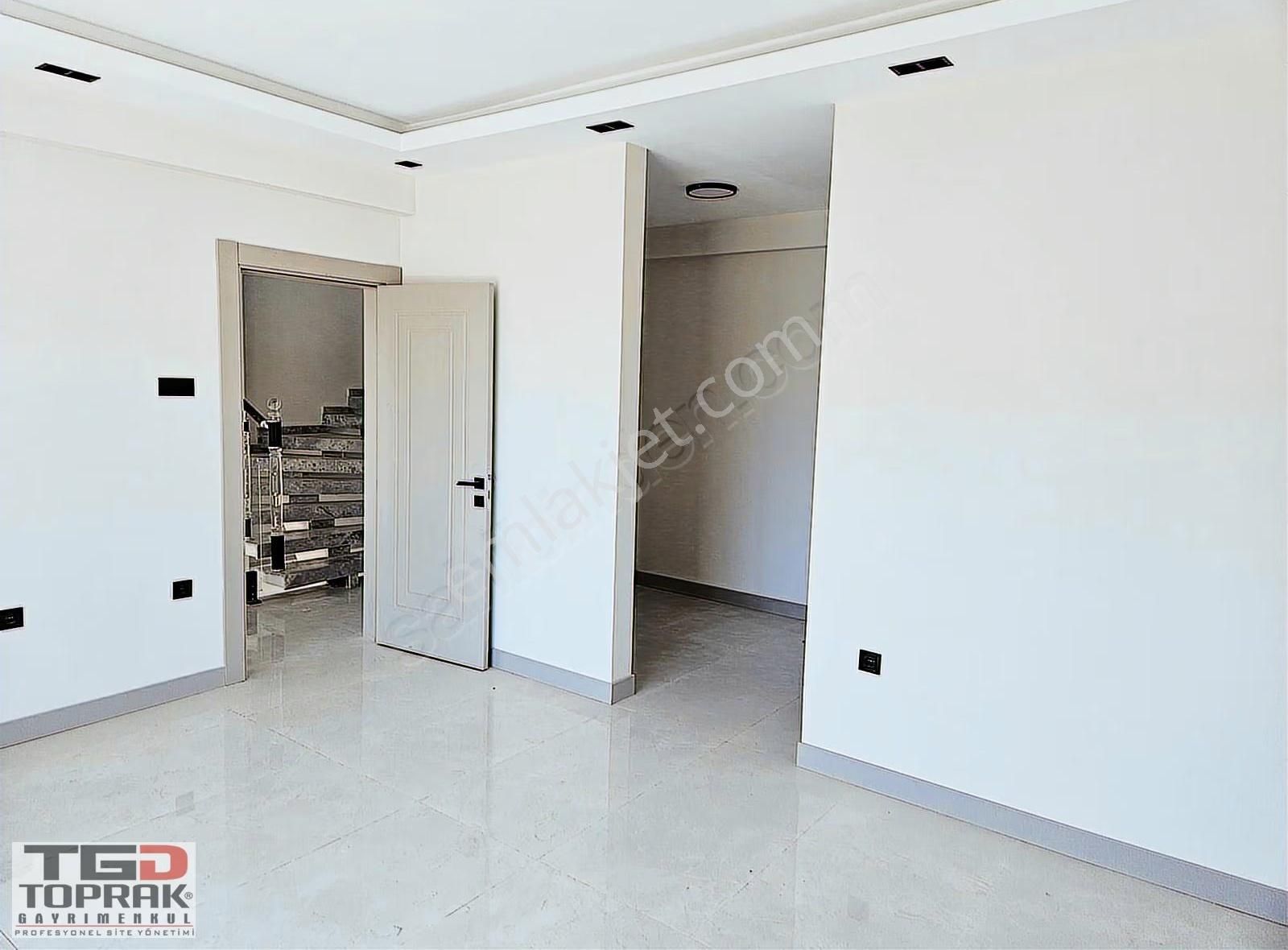 Yazlıkta Müstakil 6+1 Kiralık Villa - Görsel 6