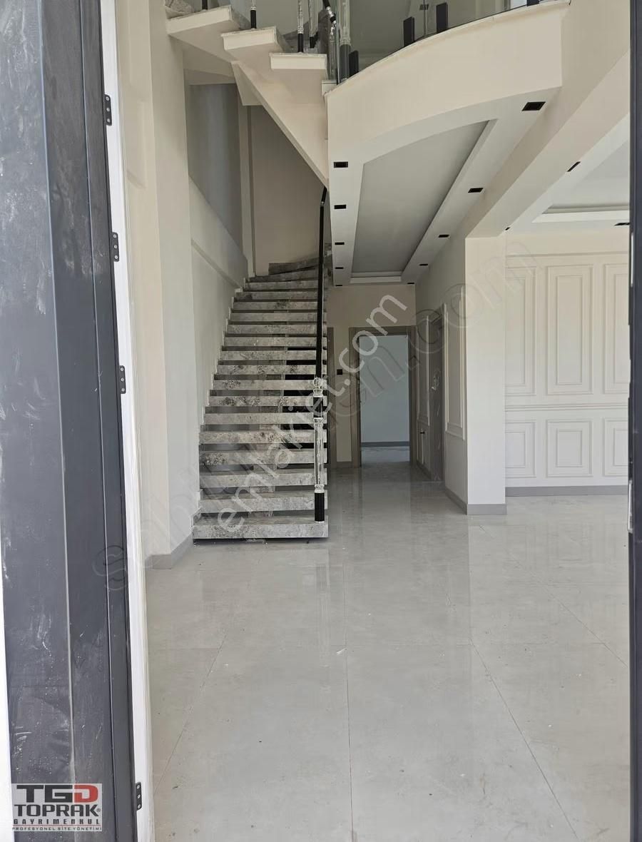 Yazlıkta Müstakil 6+1 Kiralık Villa - Görsel 5