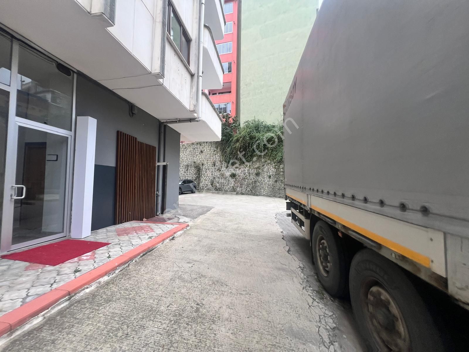Ortahisar Aydınlıkevler'de 3+1 Satılık Daire - Görsel 2