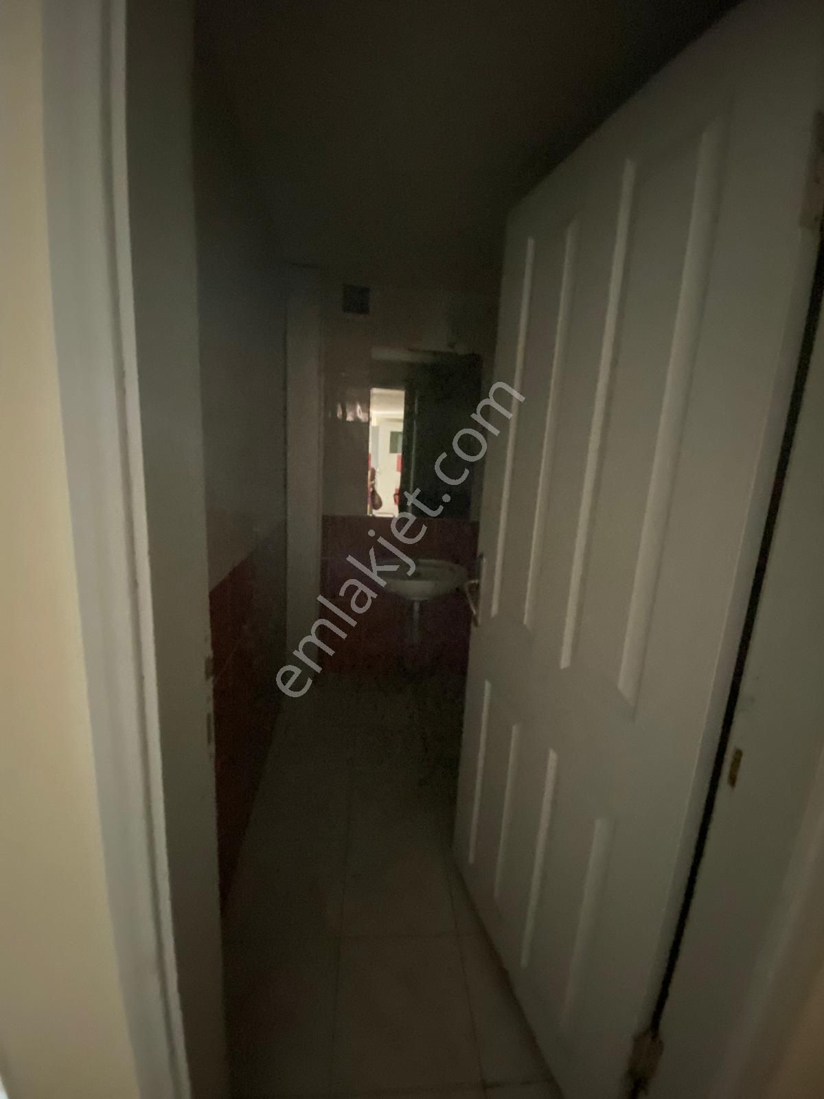 Gaziosmanpaşa Merkez Mahallesinde Her Kat 500m2 5 Katlı Binanın 4 Katı Kurumsal Kiralıktır - Görsel 16