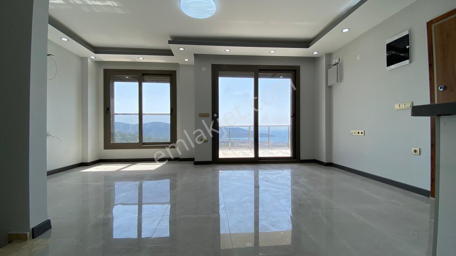 Didim Akbükte Hakim Tepede Full Manzaralı Lüks Villa - Görsel 26